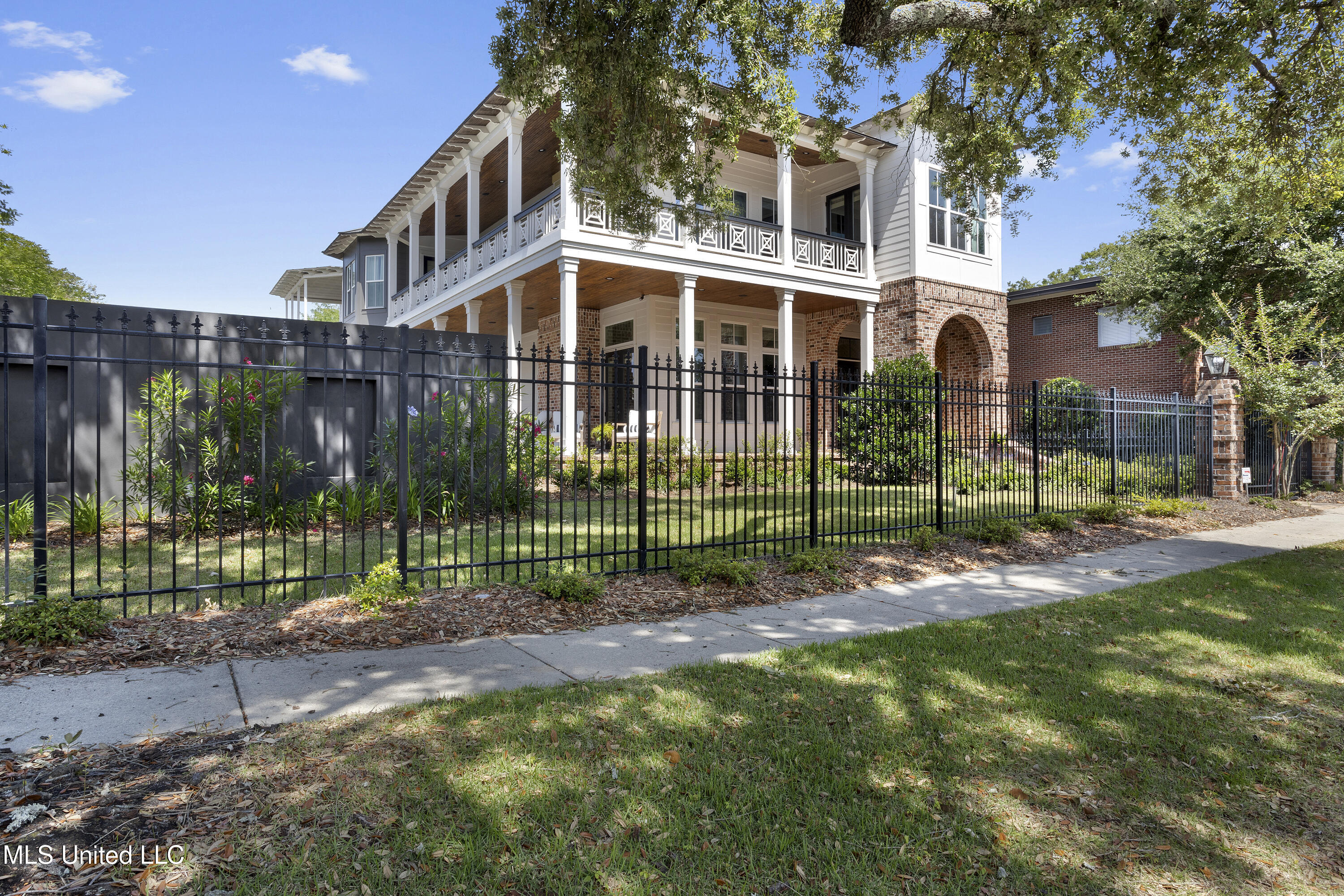 1511 18th Avenue, Gulfport, Mississippi image 3