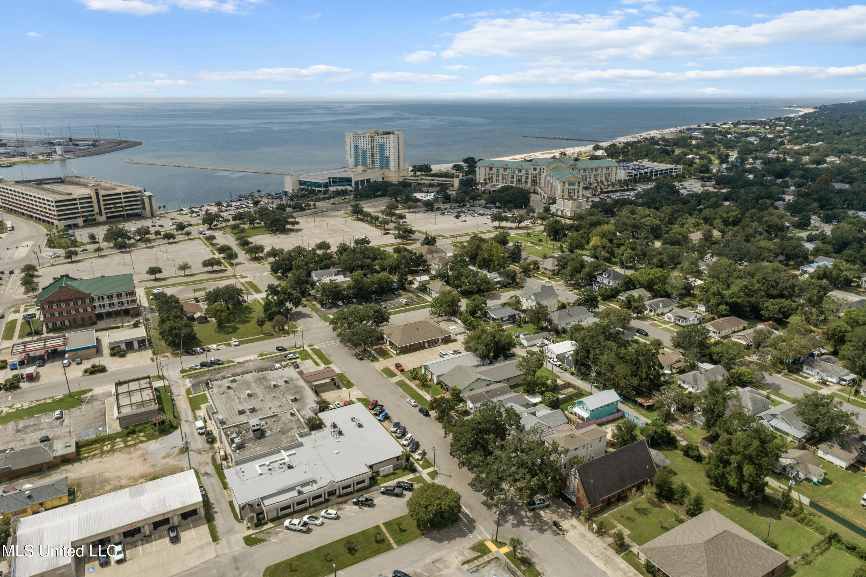 1215 31st Avenue, Gulfport, Mississippi image 5