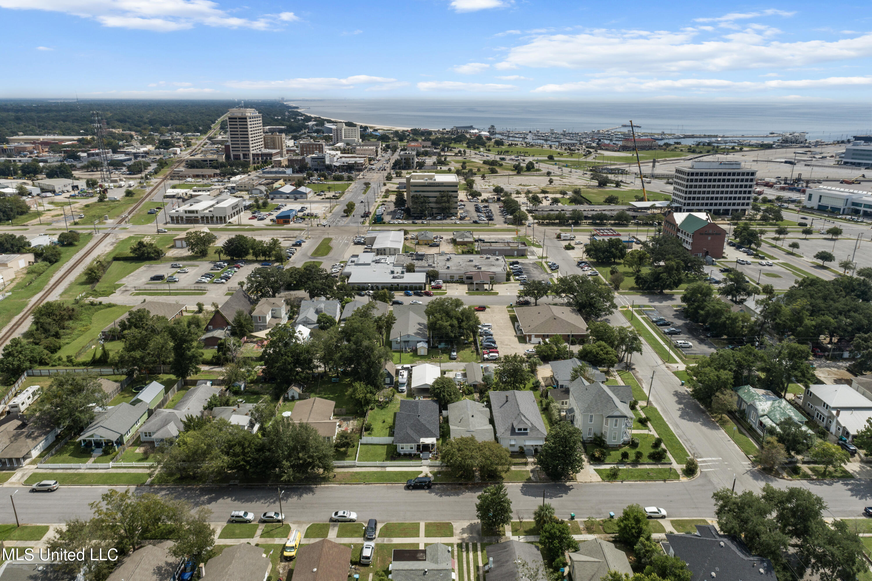 1215 31st Avenue, Gulfport, Mississippi image 7