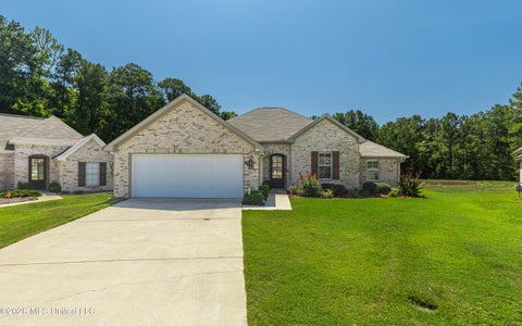 Homes For Rent - 1019 Silver Circle<br/> Pearl, MS 39208