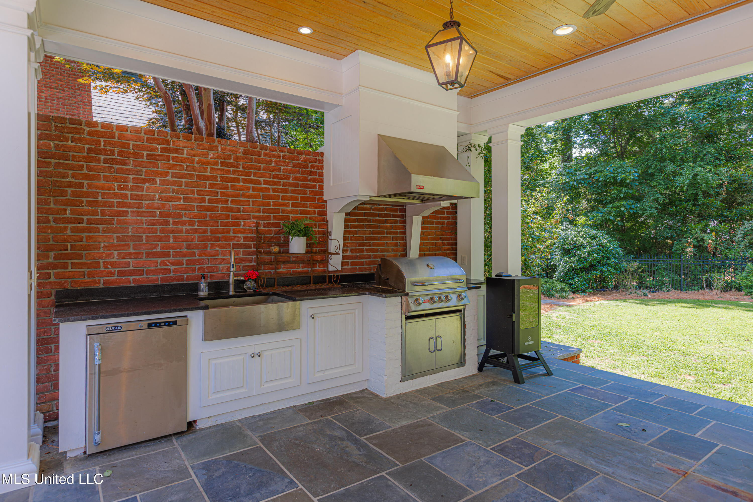 110 Windrush Drive, Flowood, Mississippi image 40