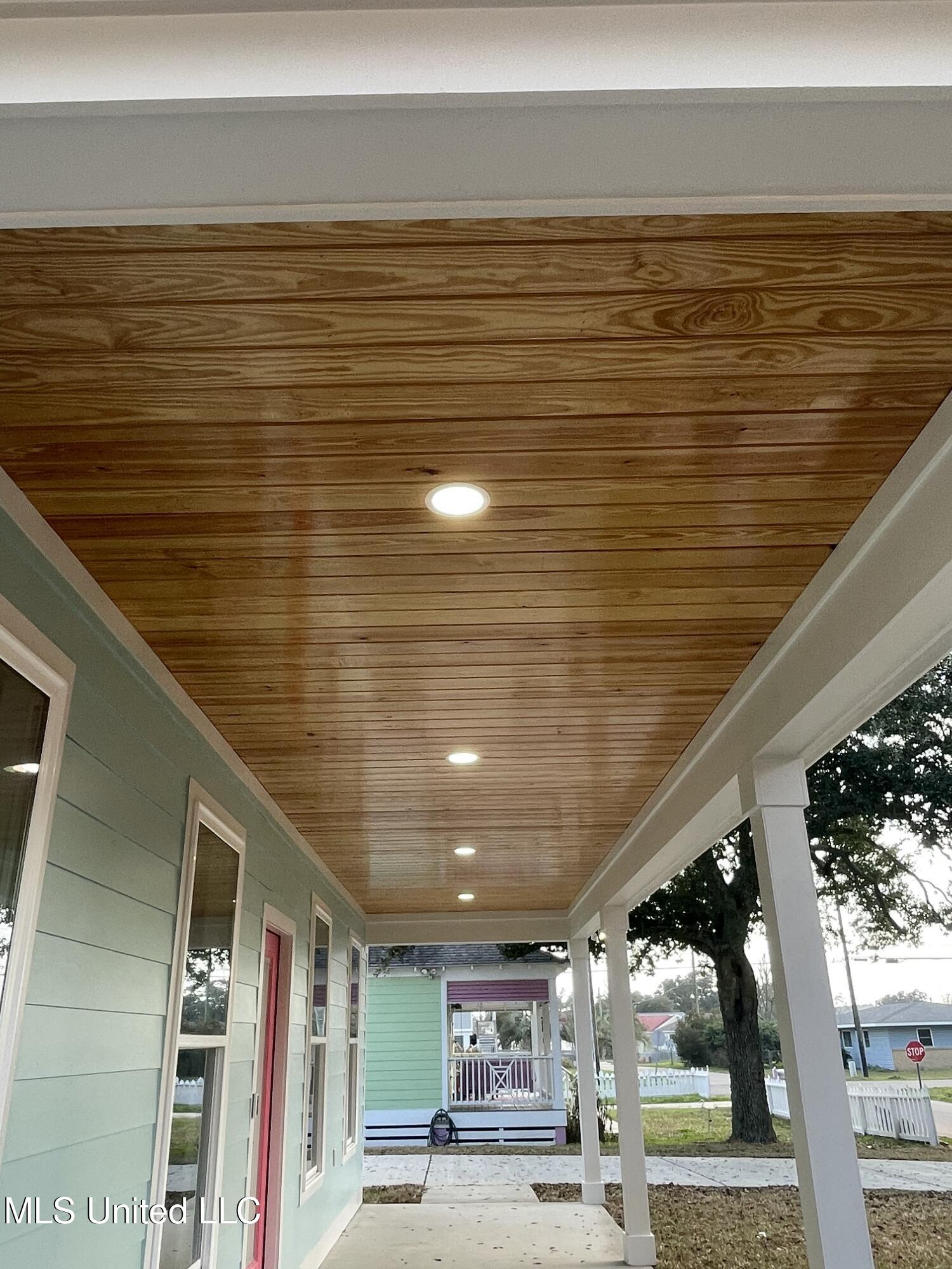 125 Oak Gardens Avenue, Long Beach, Mississippi image 25