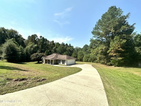 Homes For Sale - 8221 Gordon Station Road<br/> Port Gibson, MS 39150