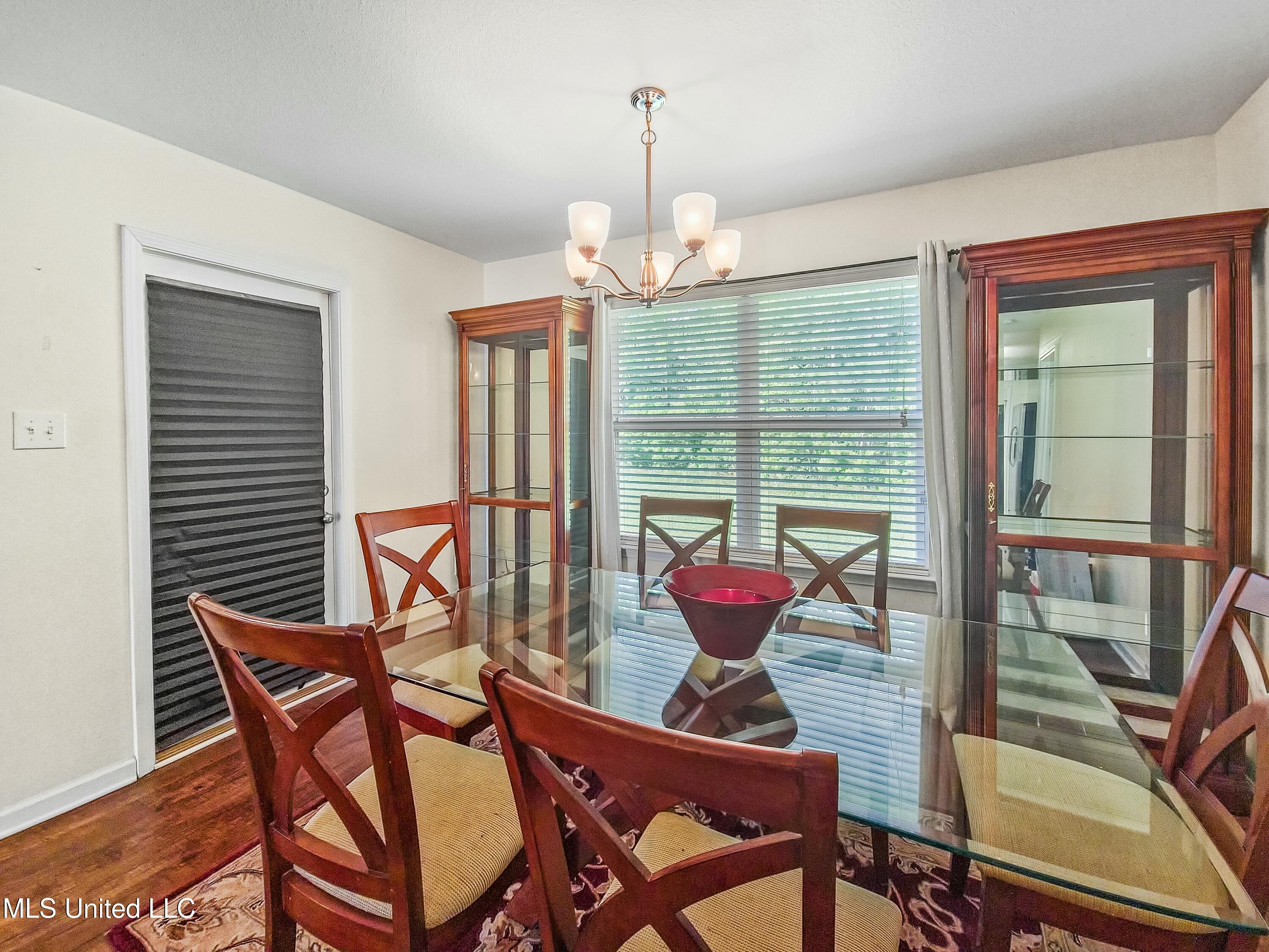 539 W Marigold Drive, Long Beach, Mississippi image 7
