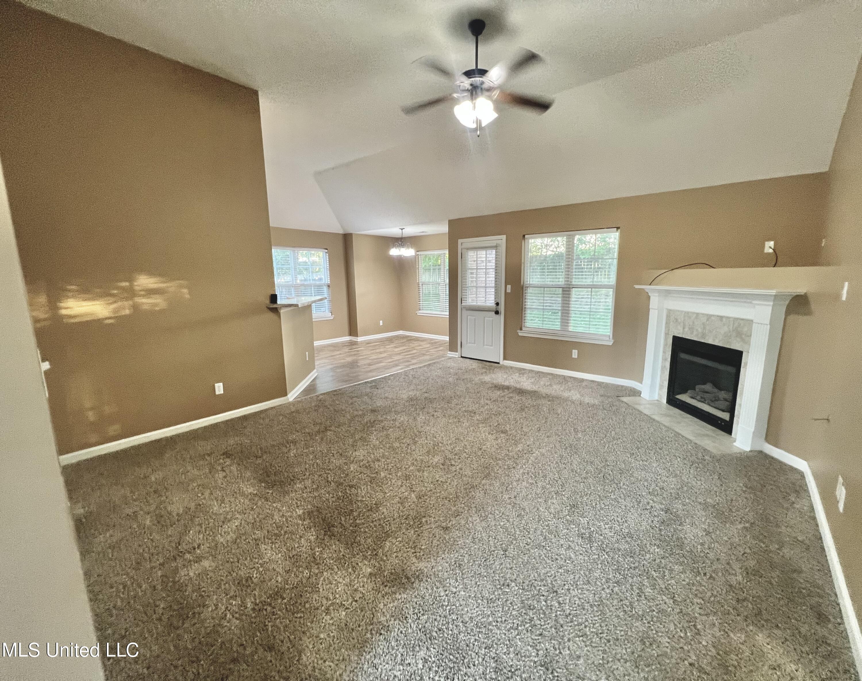3895 Rolling Wagon Cove, Southaven, Mississippi image 8