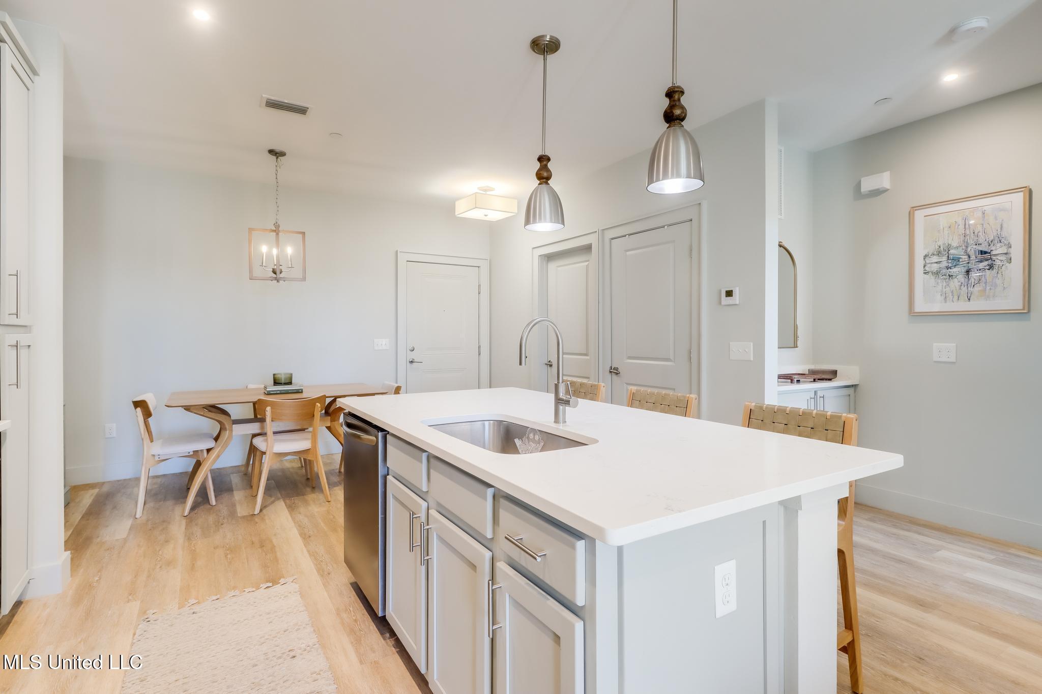 2501 Bienville Boulevard #124, Ocean Springs, Mississippi image 9