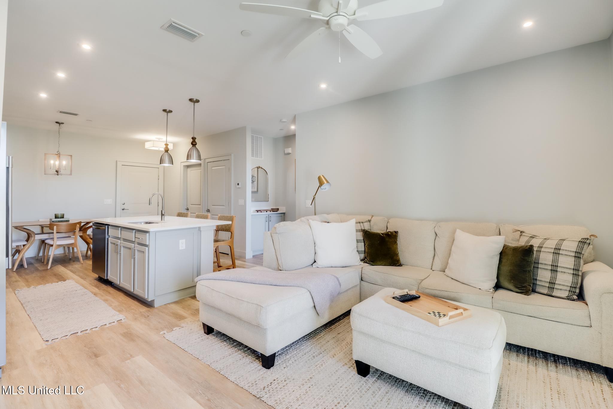 2501 Bienville Boulevard #124, Ocean Springs, Mississippi image 10