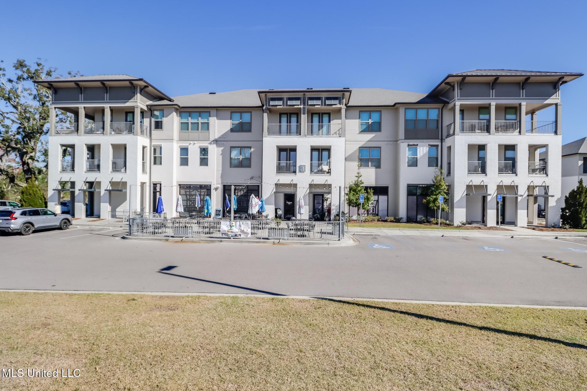 2501 Bienville Boulevard #124, Ocean Springs, Mississippi image 2