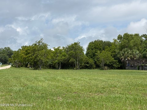 Vacant Land For Sale - 413 N Beach Boulevard<br/> Waveland, MS 39576