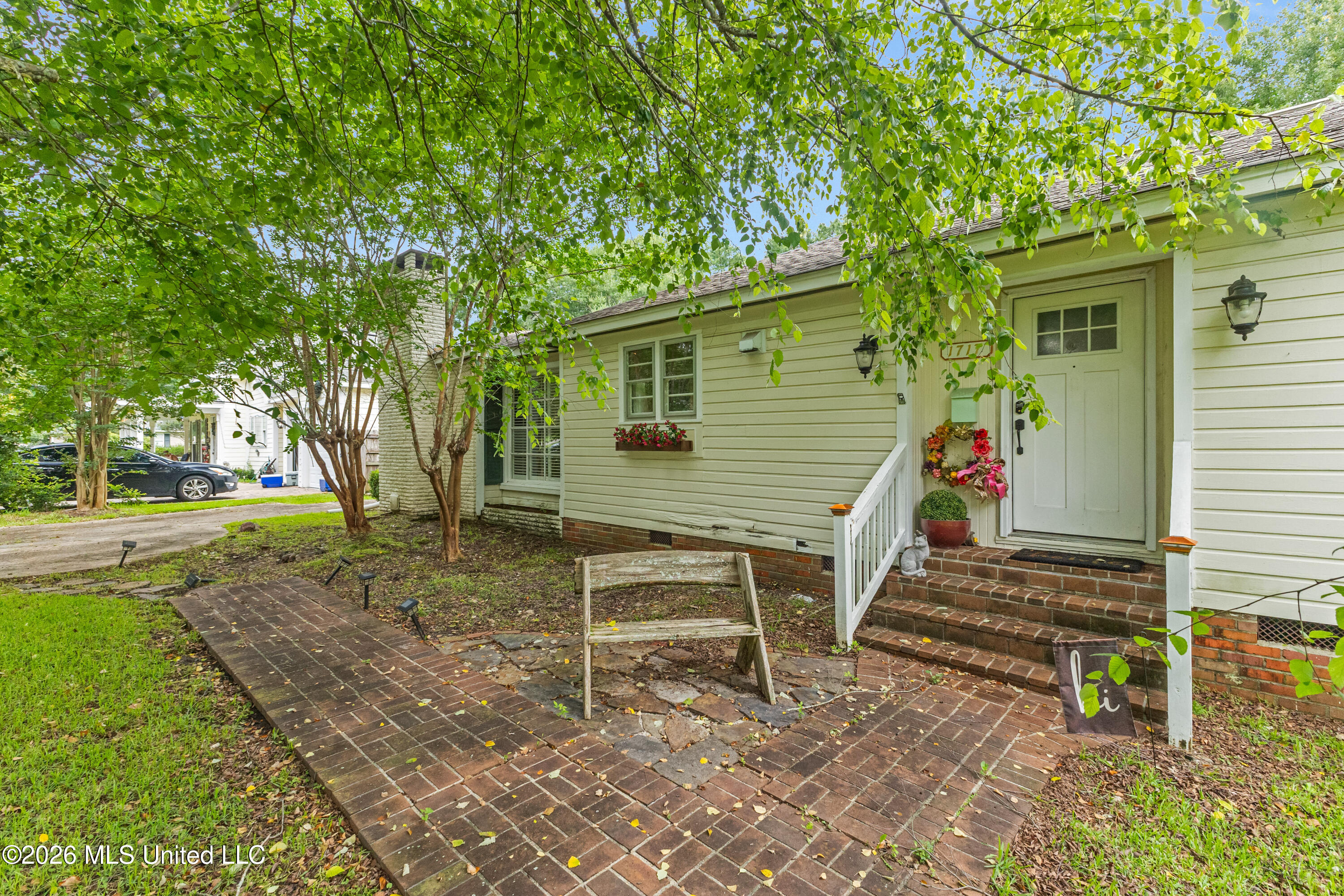 1717 2nd Terrace