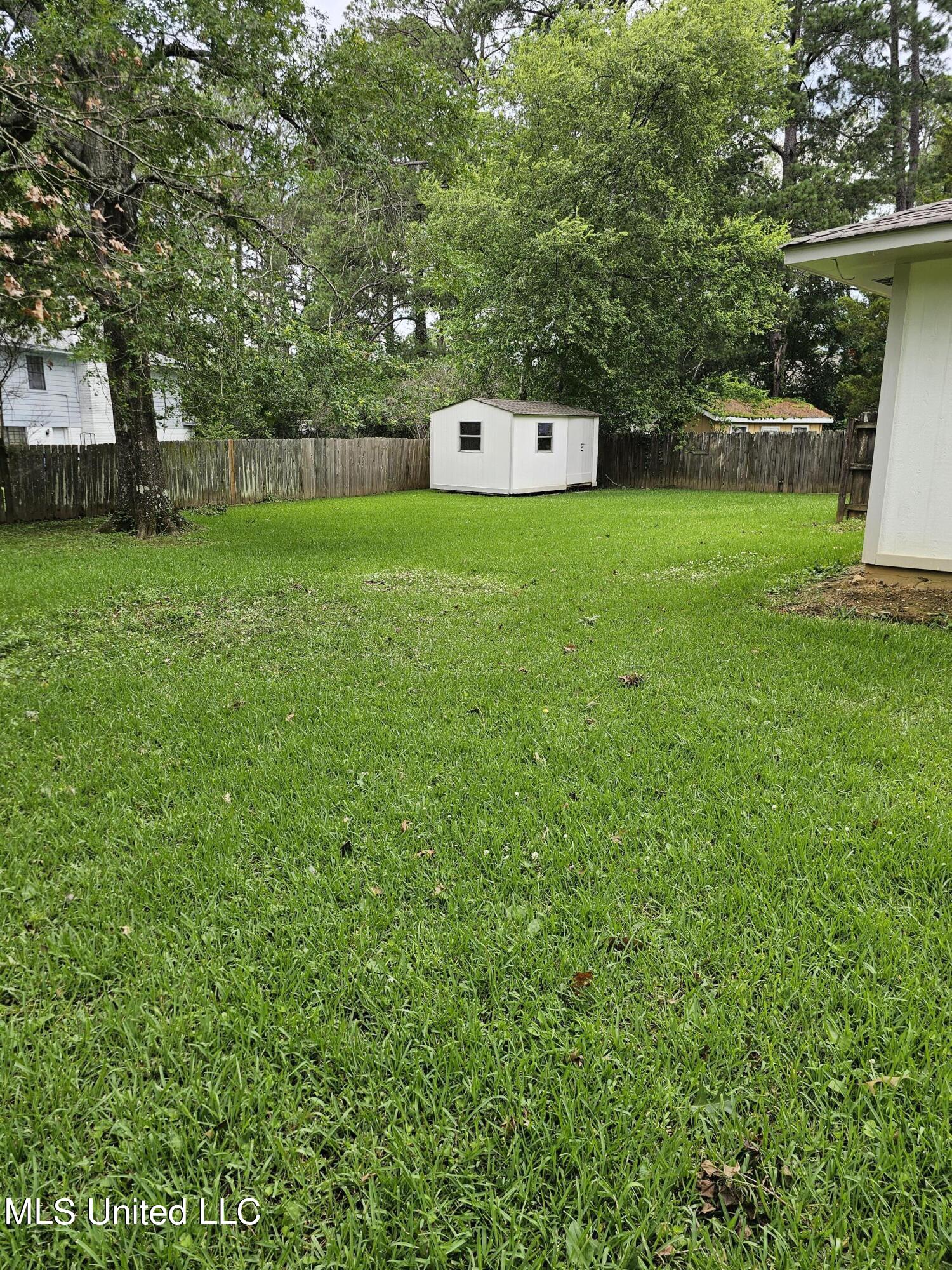 5225 Brookview Drive, Byram, Mississippi image 15