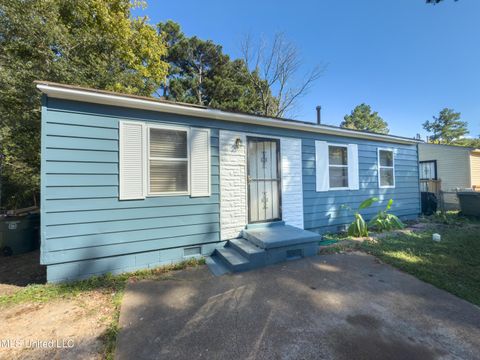 Homes For Sale - 4518 Suncrest Drive<br/> Memphis, TN 38127