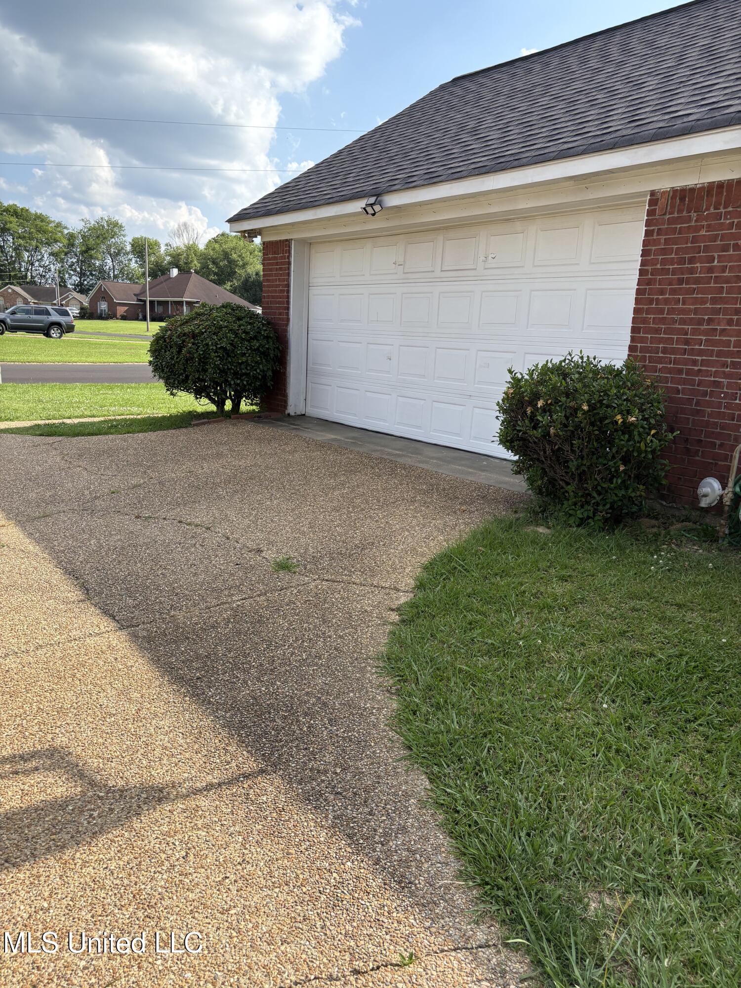 9831 Crooked Creek Boulevard, Byram, Mississippi image 20
