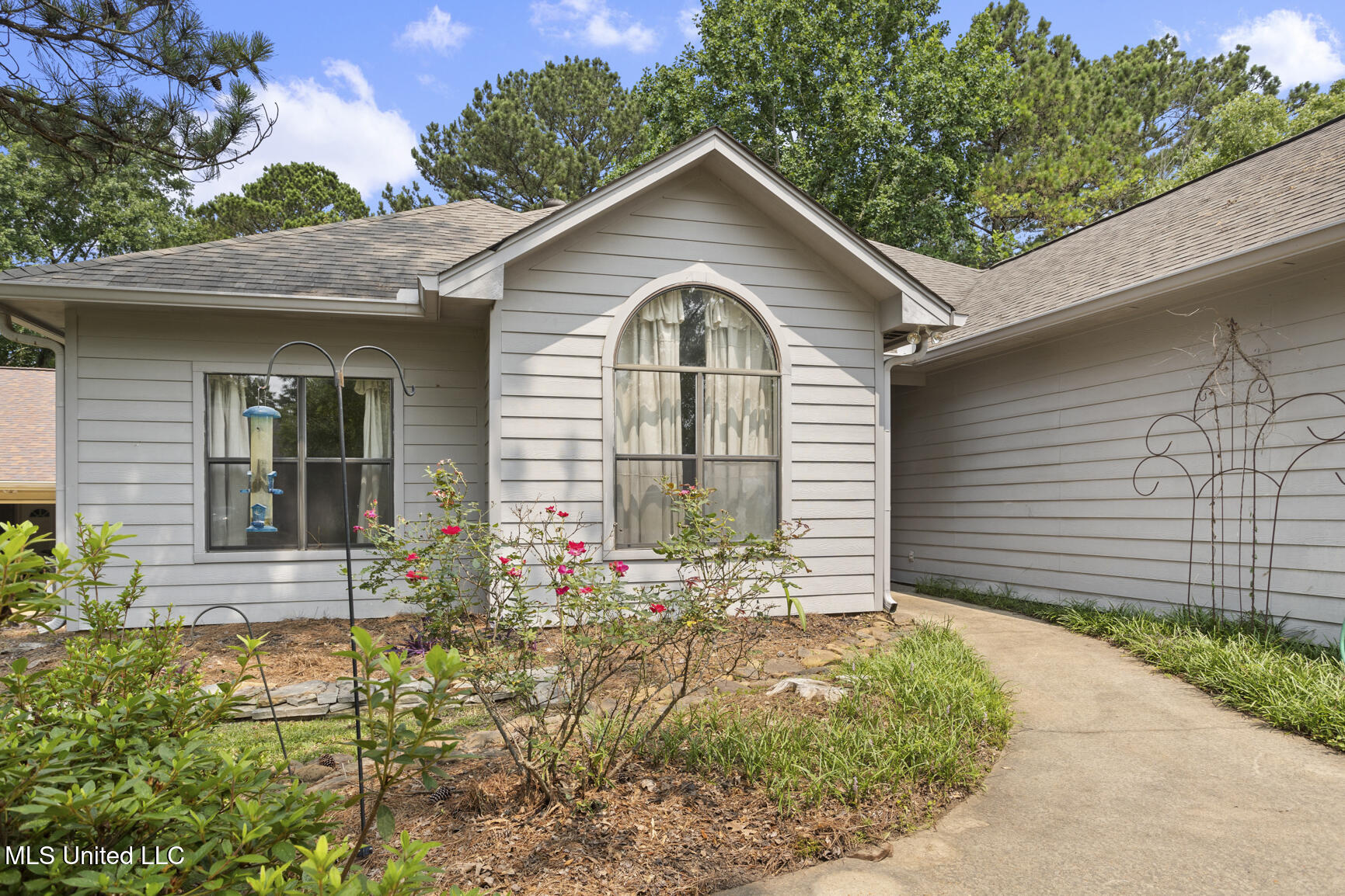 415 Spike Ridge, Canton, Mississippi image 2