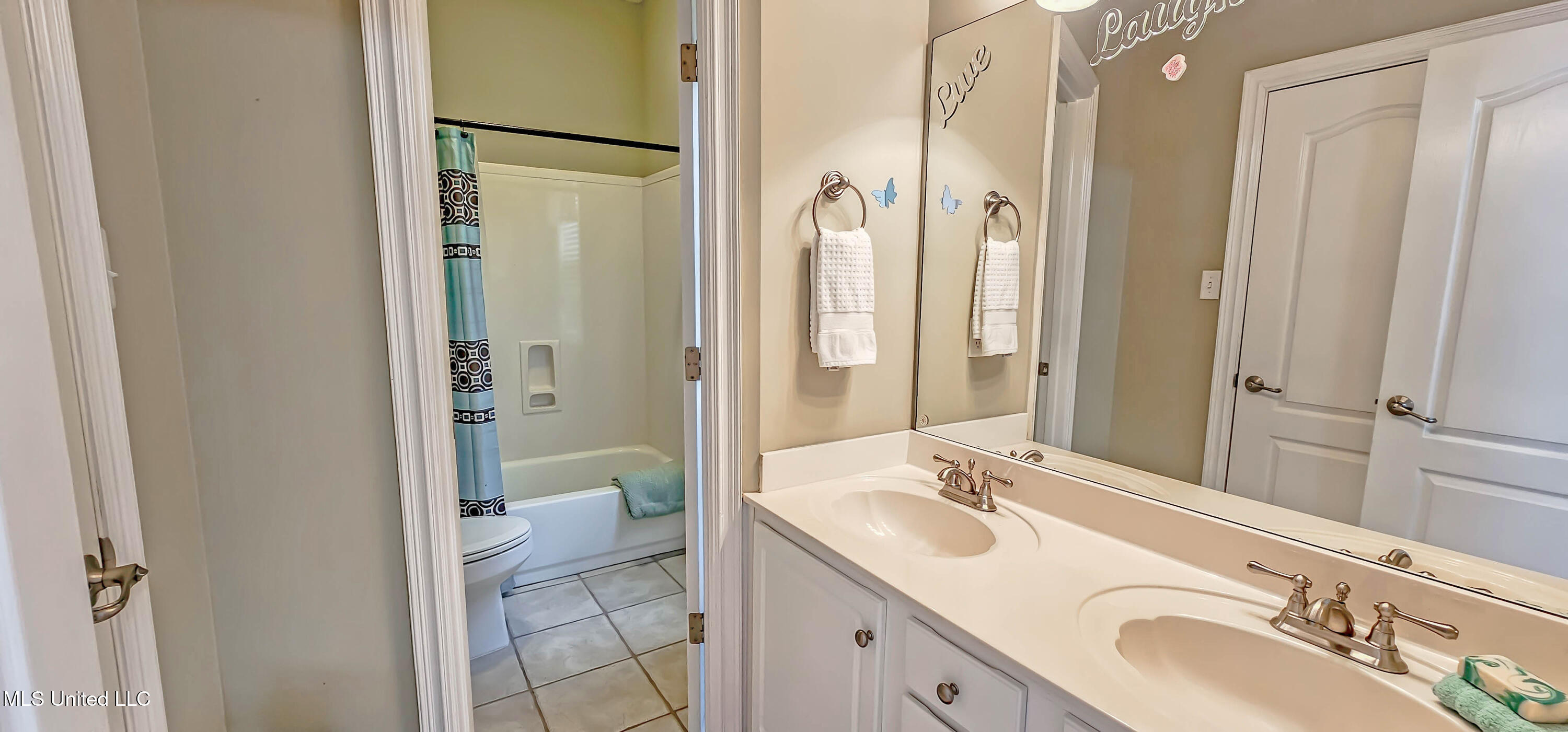 9855 Leslie Lane, Olive Branch, Mississippi image 37