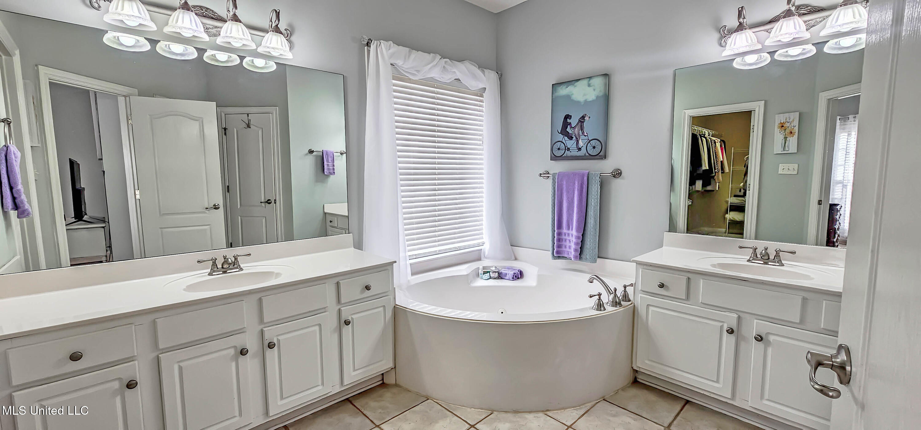 9855 Leslie Lane, Olive Branch, Mississippi image 30