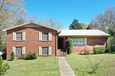 Homes For Sale - 201 Sinclair Street<br/> Pike County, McComb, MS 39648