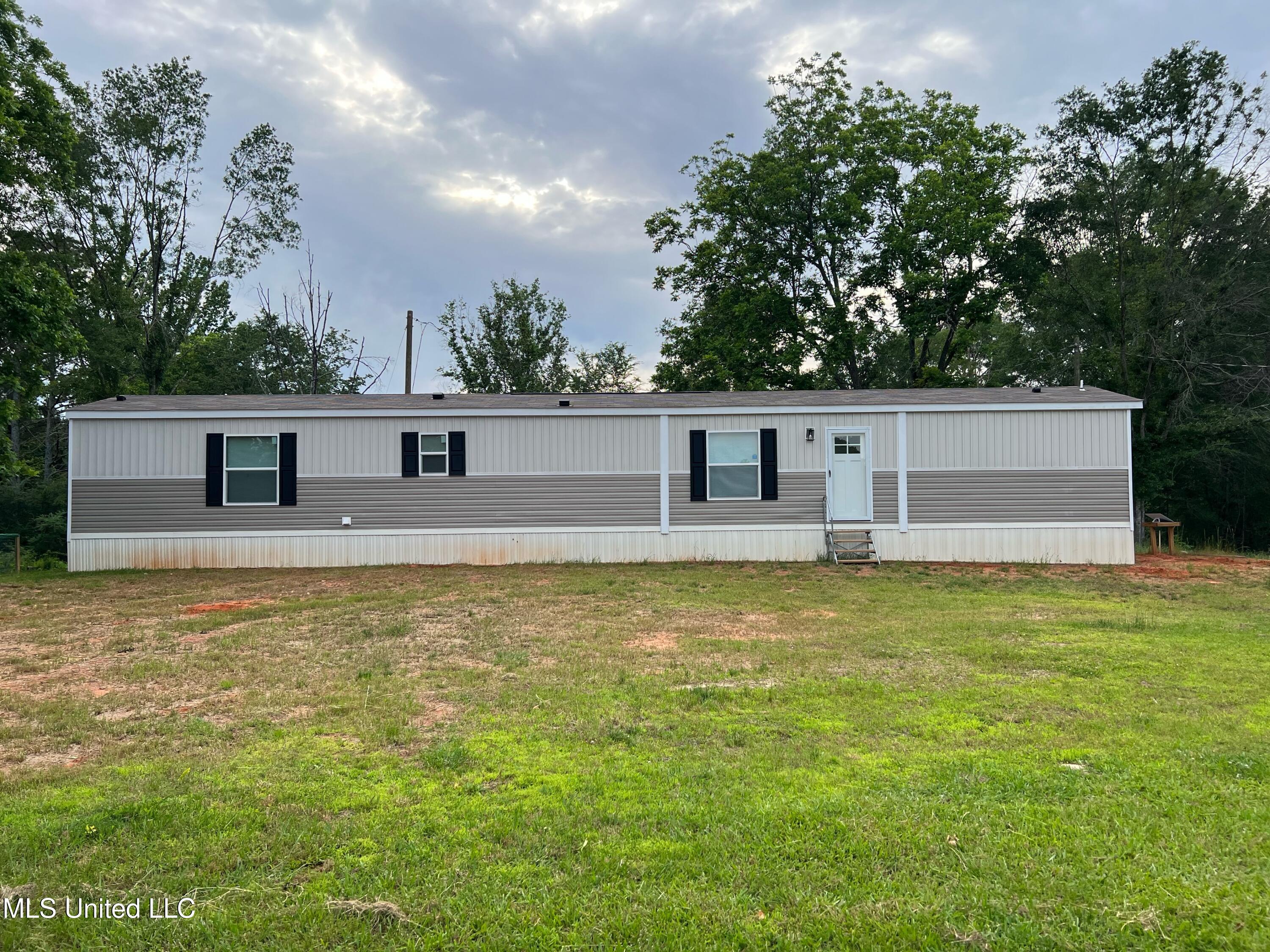 5571 County Line Road, Carthage, Mississippi image 1