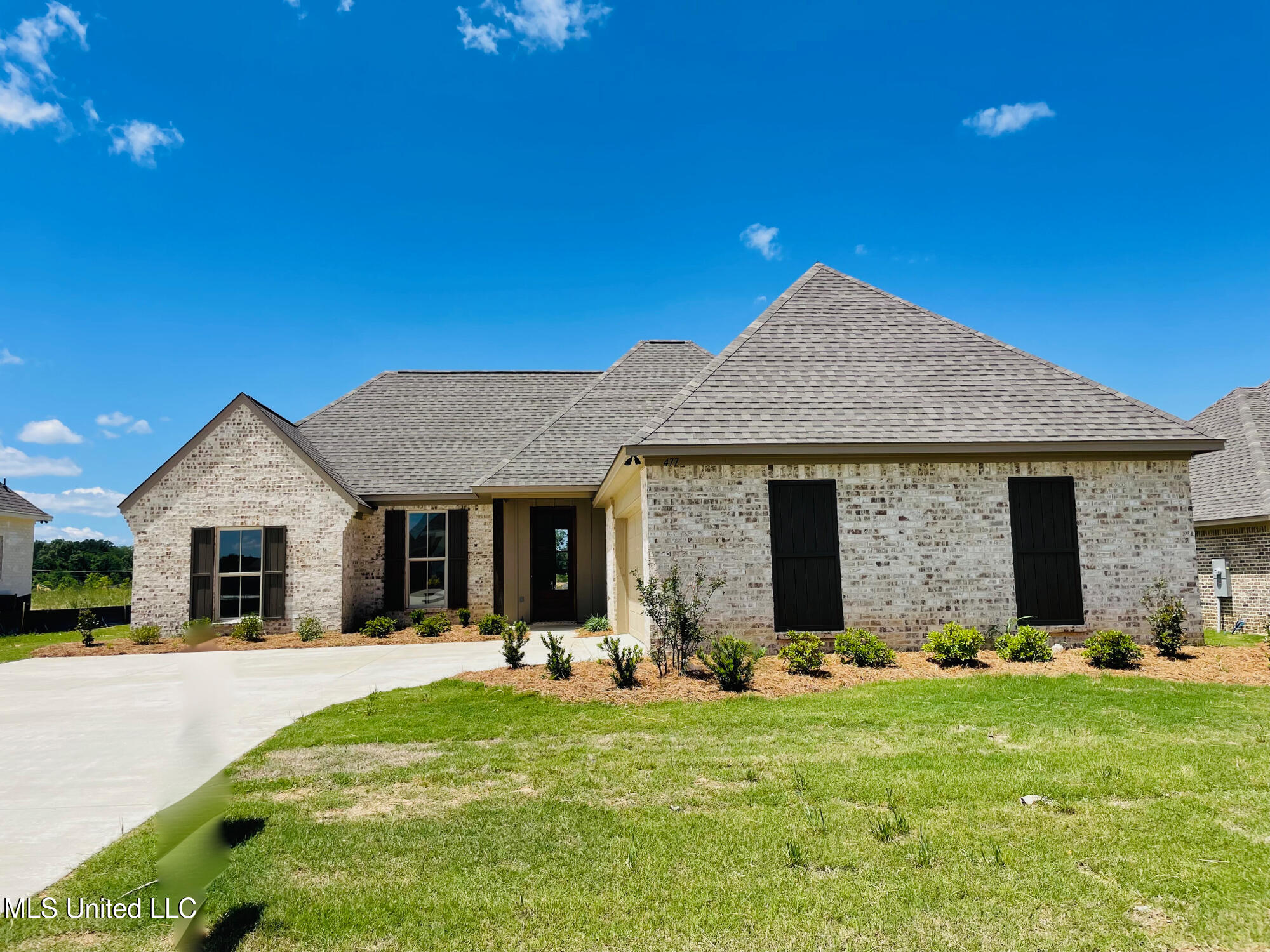 425 Aurora Circle, Canton, Mississippi image 3