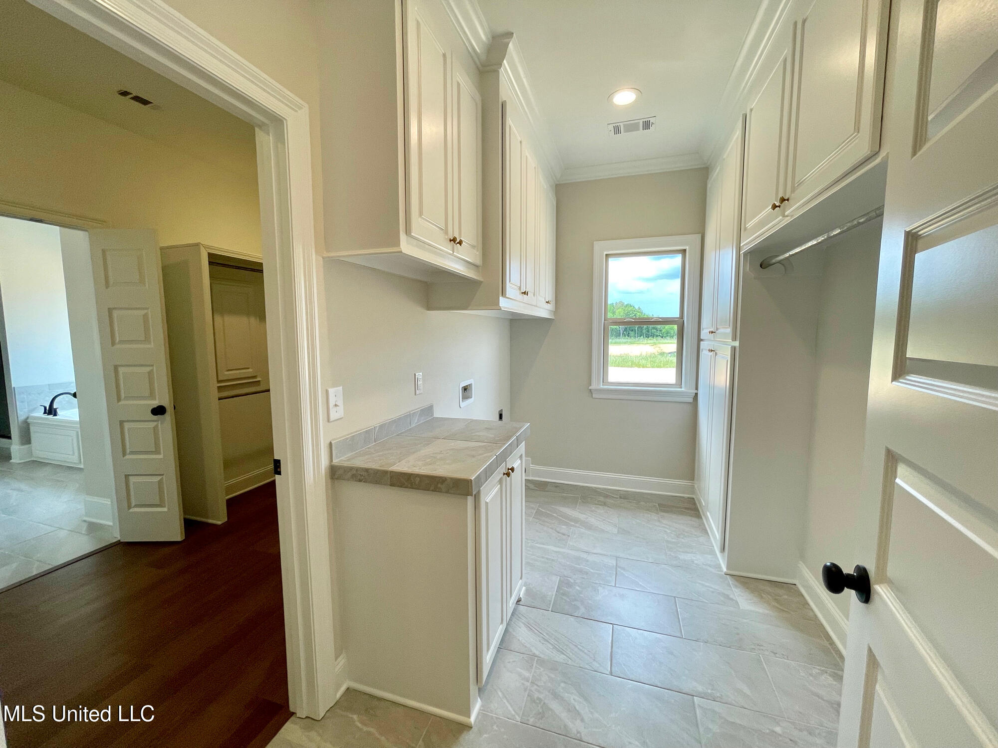 425 Aurora Circle, Canton, Mississippi image 21