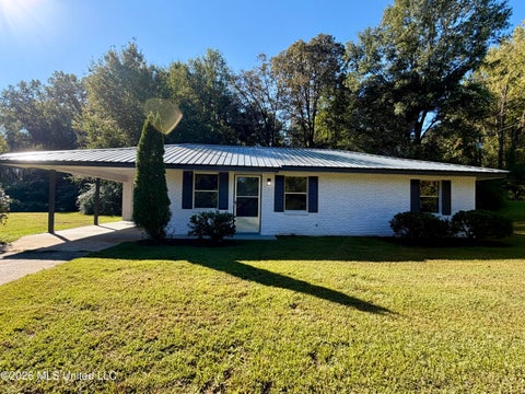 Homes For Sale - 45 Delta Drive<br/> Fayette, MS 39069