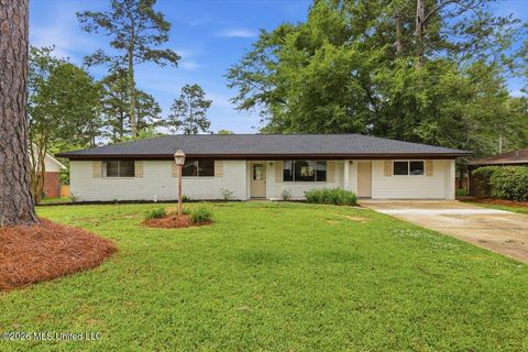 Homes For Sale - 2329 Upper Drive<br/> Pearl, MS 39208