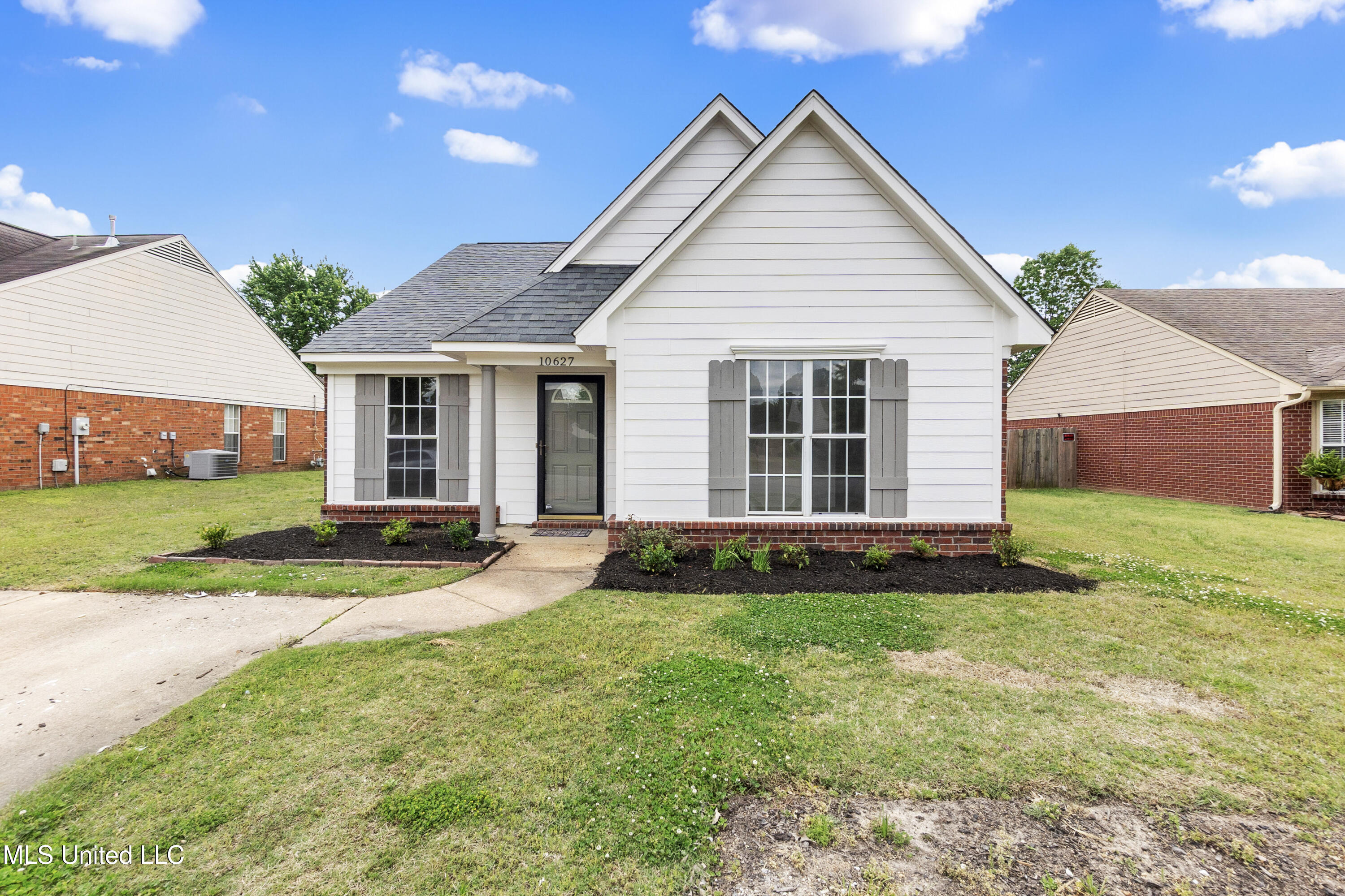 10627 Pecan View Drive, Olive Branch, Mississippi image 1