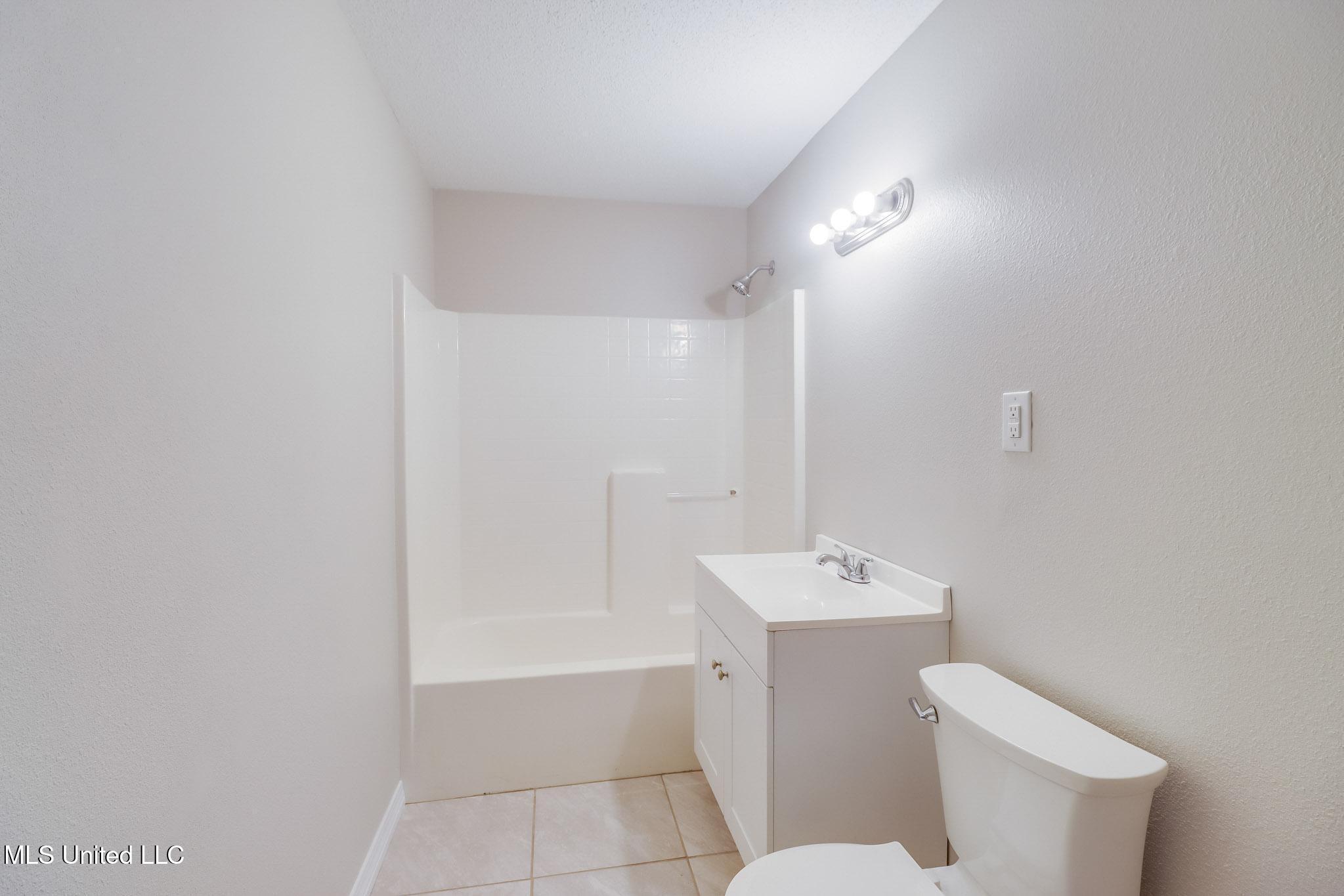 6909 Elder Ferry Road, Moss Point, Mississippi image 11