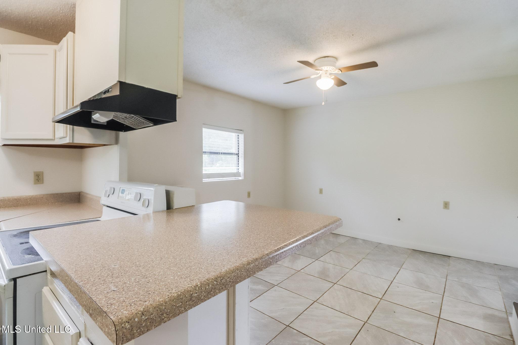 6909 Elder Ferry Road, Moss Point, Mississippi image 23