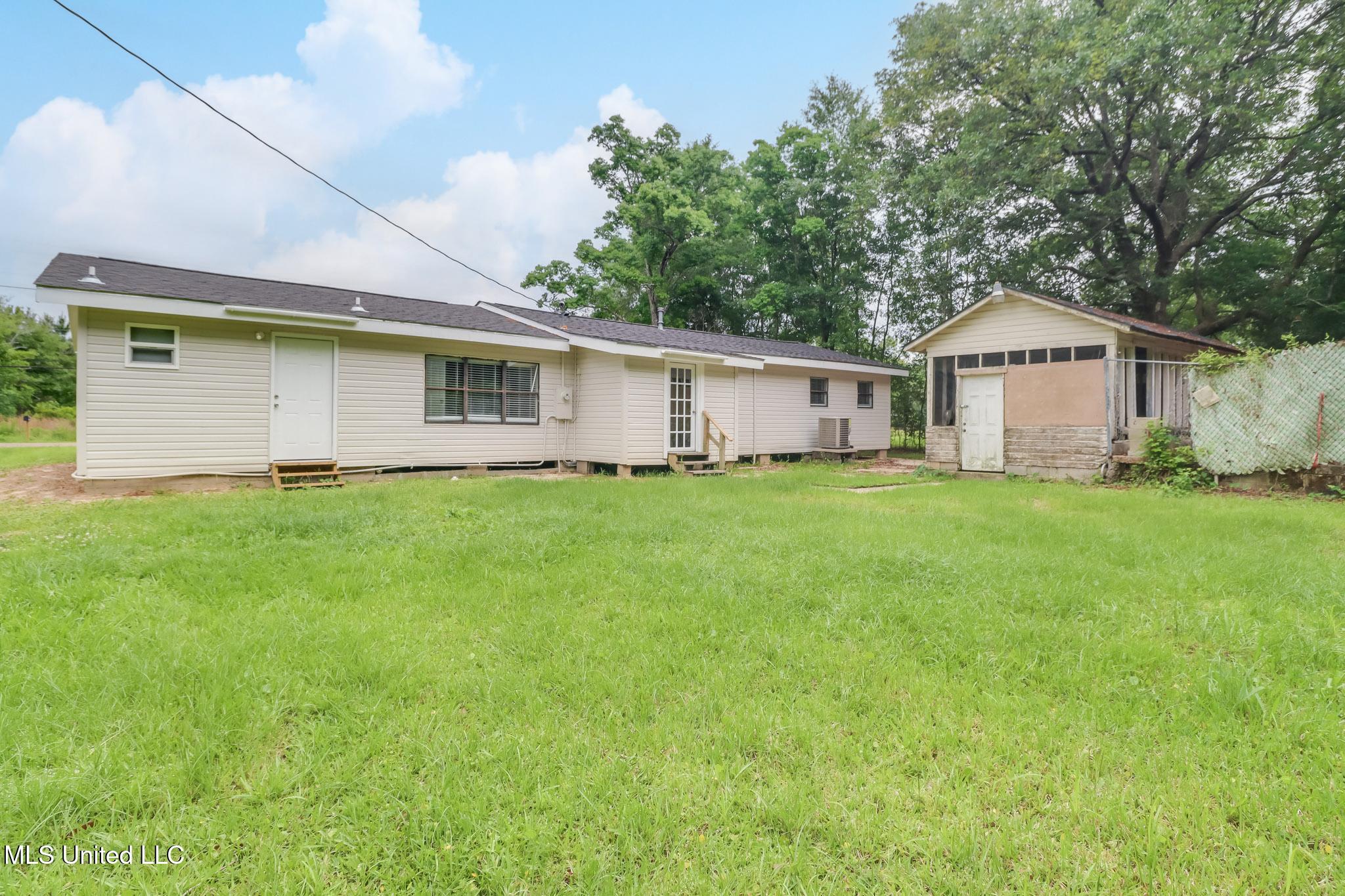 6909 Elder Ferry Road, Moss Point, Mississippi image 19