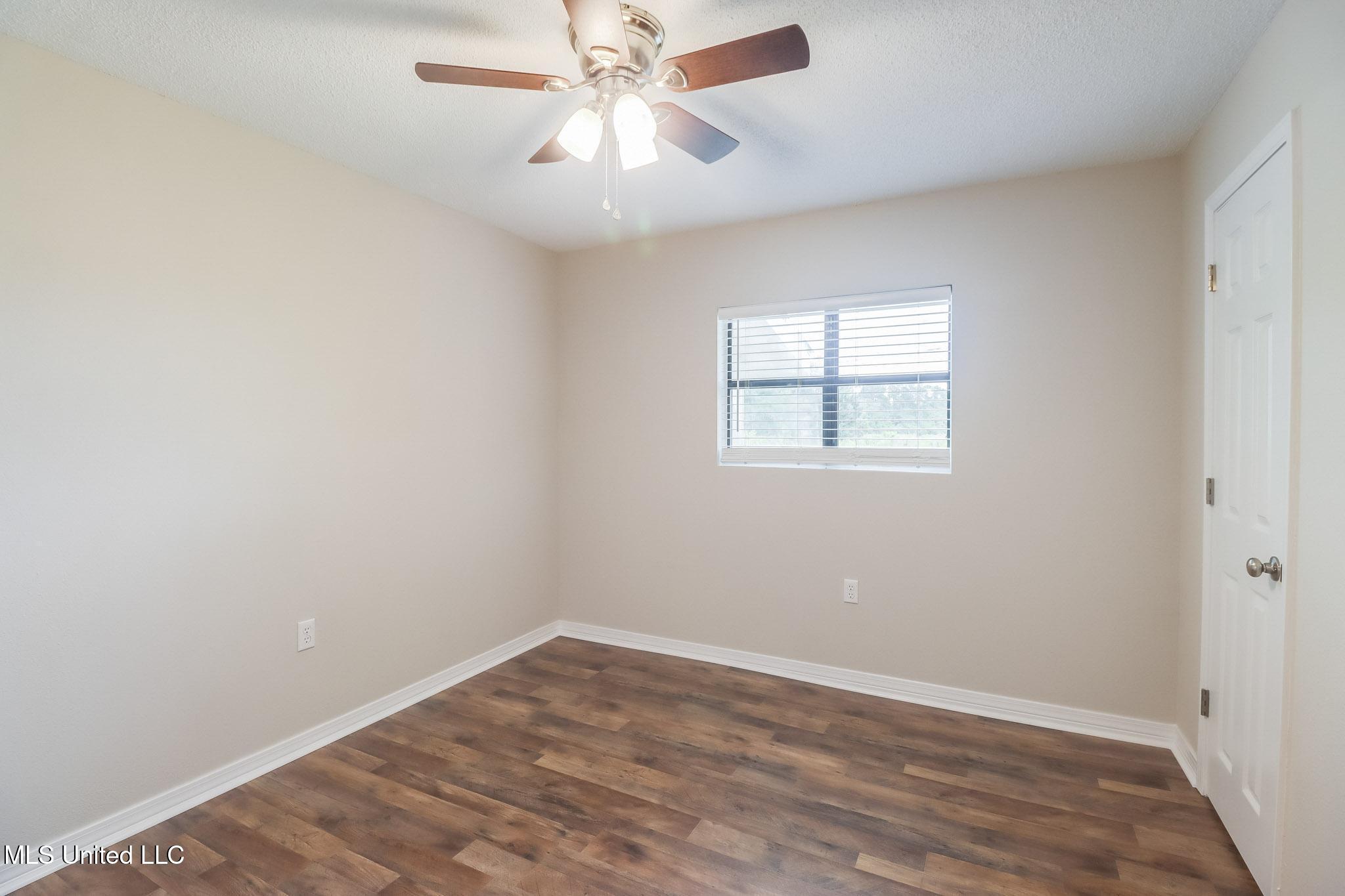 6909 Elder Ferry Road, Moss Point, Mississippi image 12