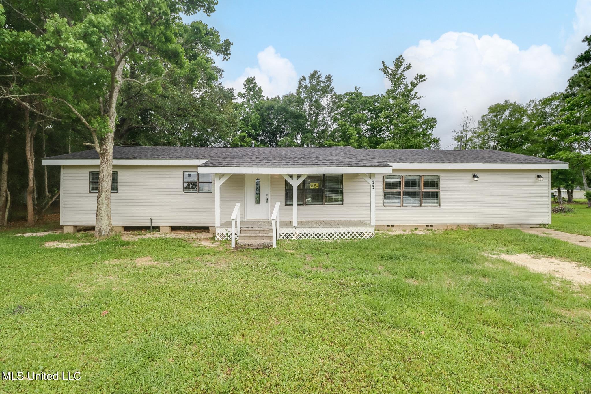 6909 Elder Ferry Road, Moss Point, Mississippi image 1