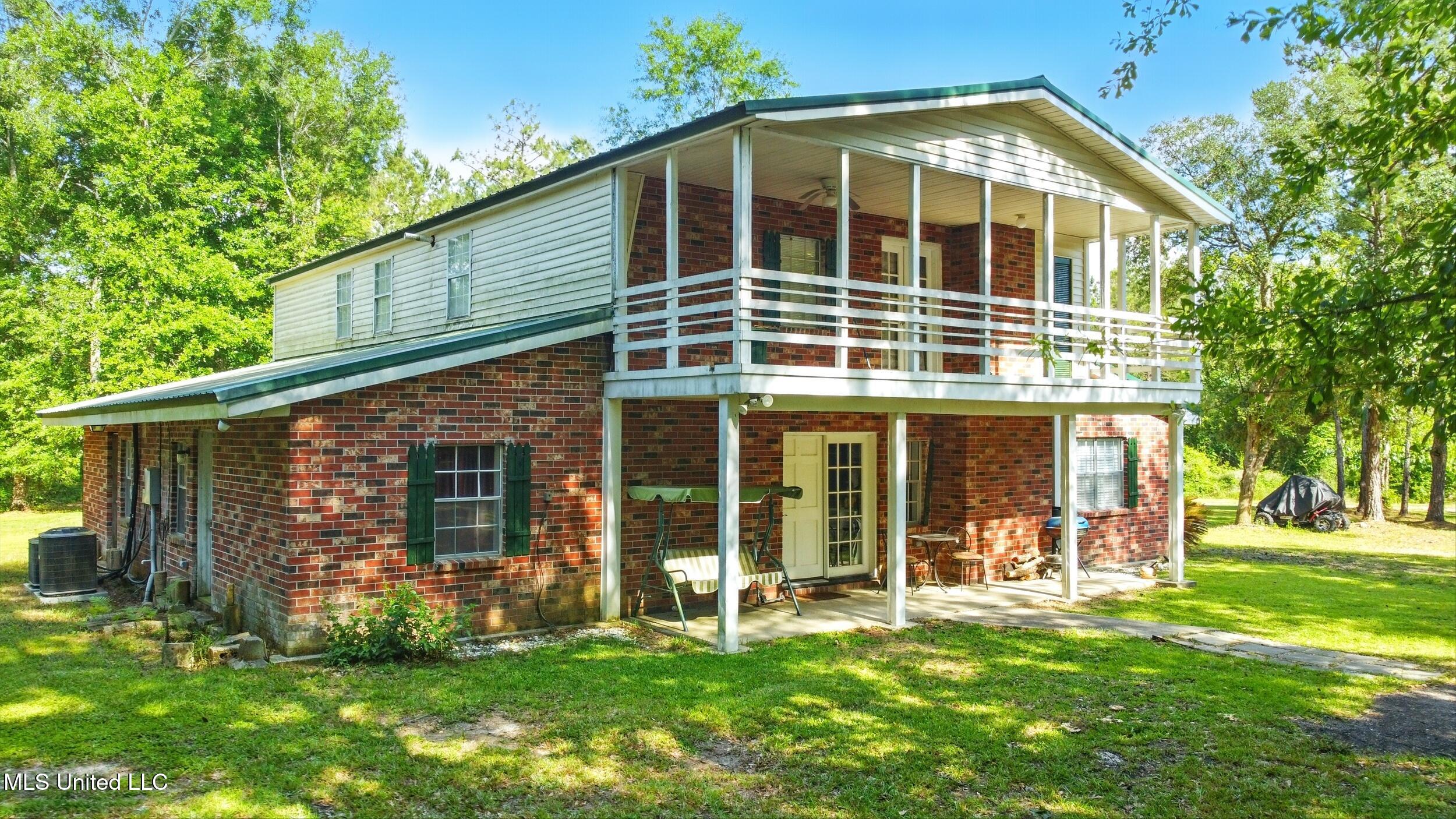 18 Shamrock Lane, Carriere, Mississippi image 2