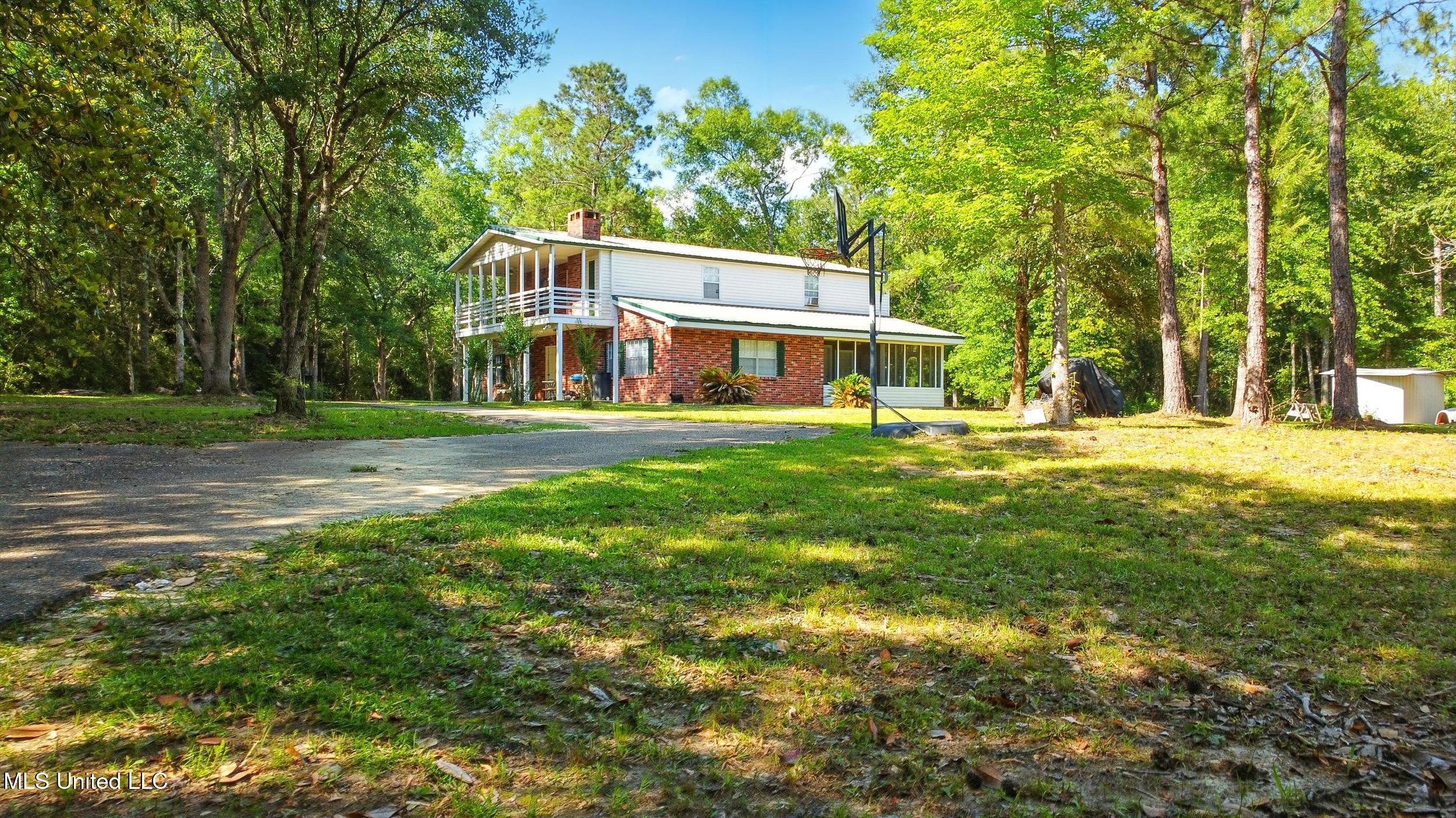 18 Shamrock Lane, Carriere, Mississippi image 15