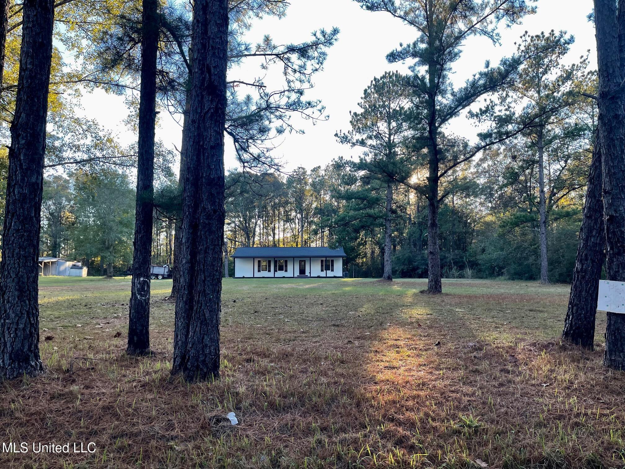 372 Flournoy Road, Lucedale, Mississippi image 2