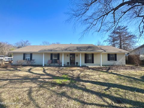Homes For Sale - 160 N Park Street<br/> Coahoma County, Lyon, MS 38645