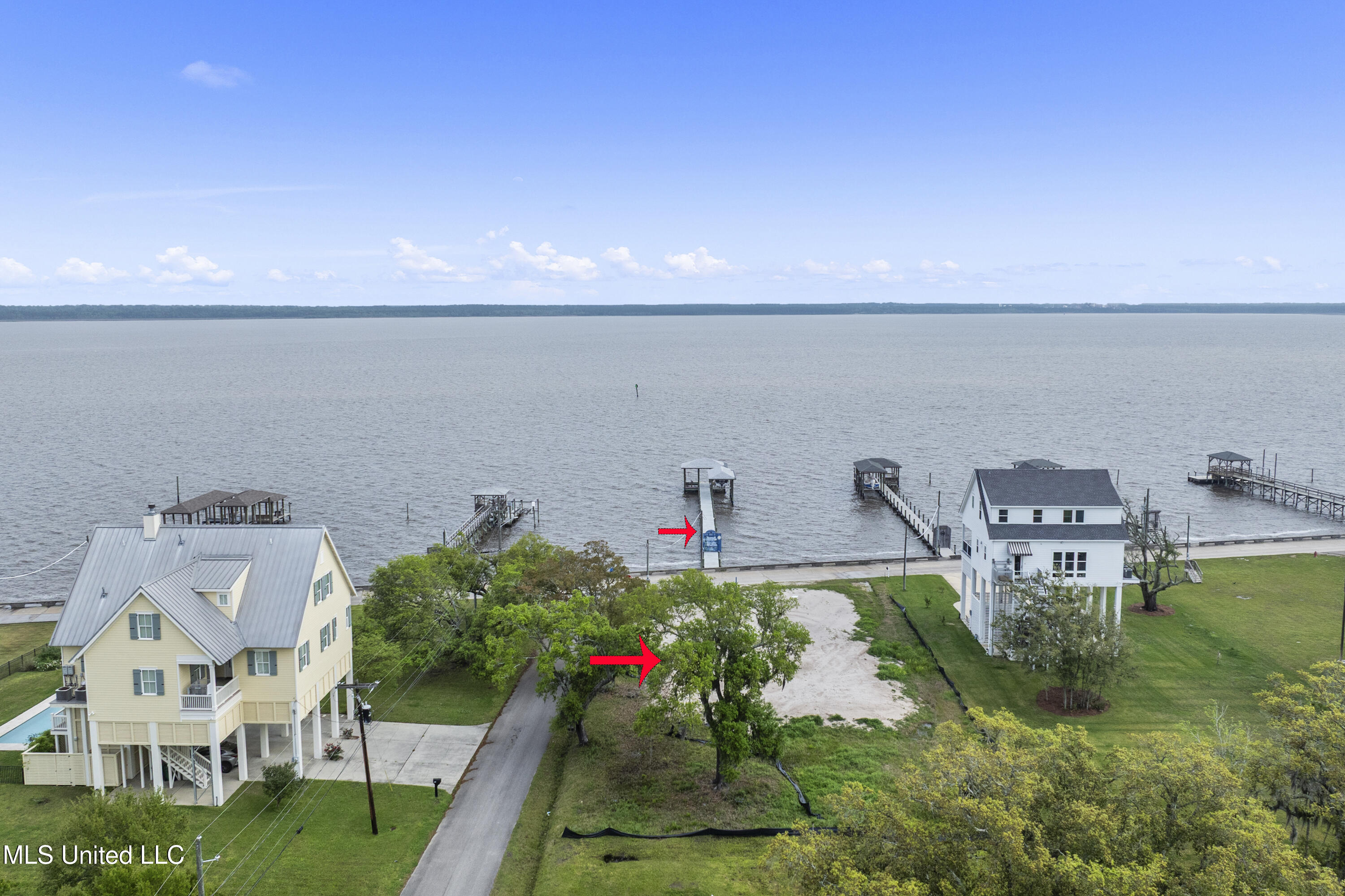 1492 N Beach Boulevard, Bay Saint Louis, Mississippi image 2