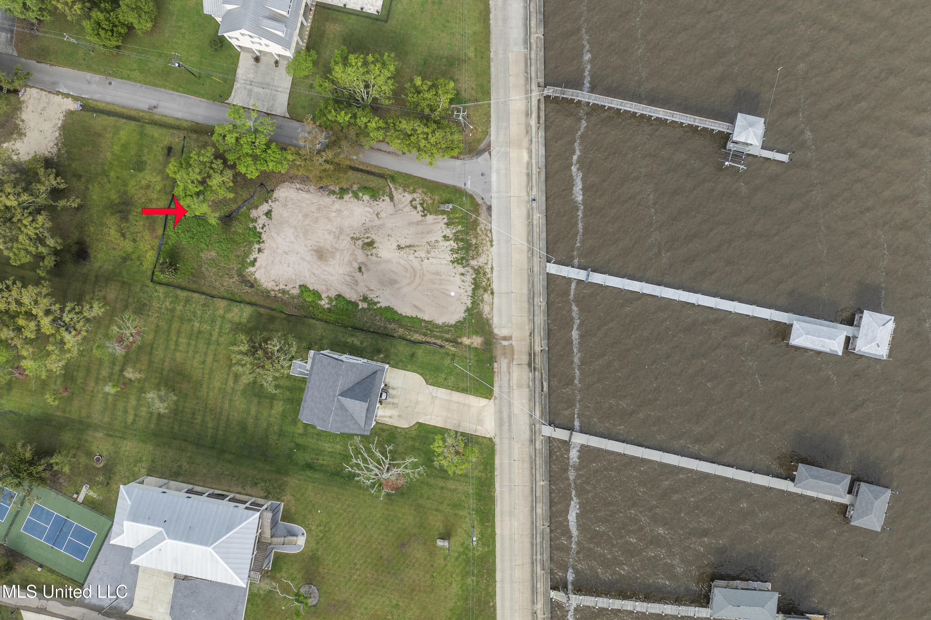 1492 N Beach Boulevard, Bay Saint Louis, Mississippi image 4