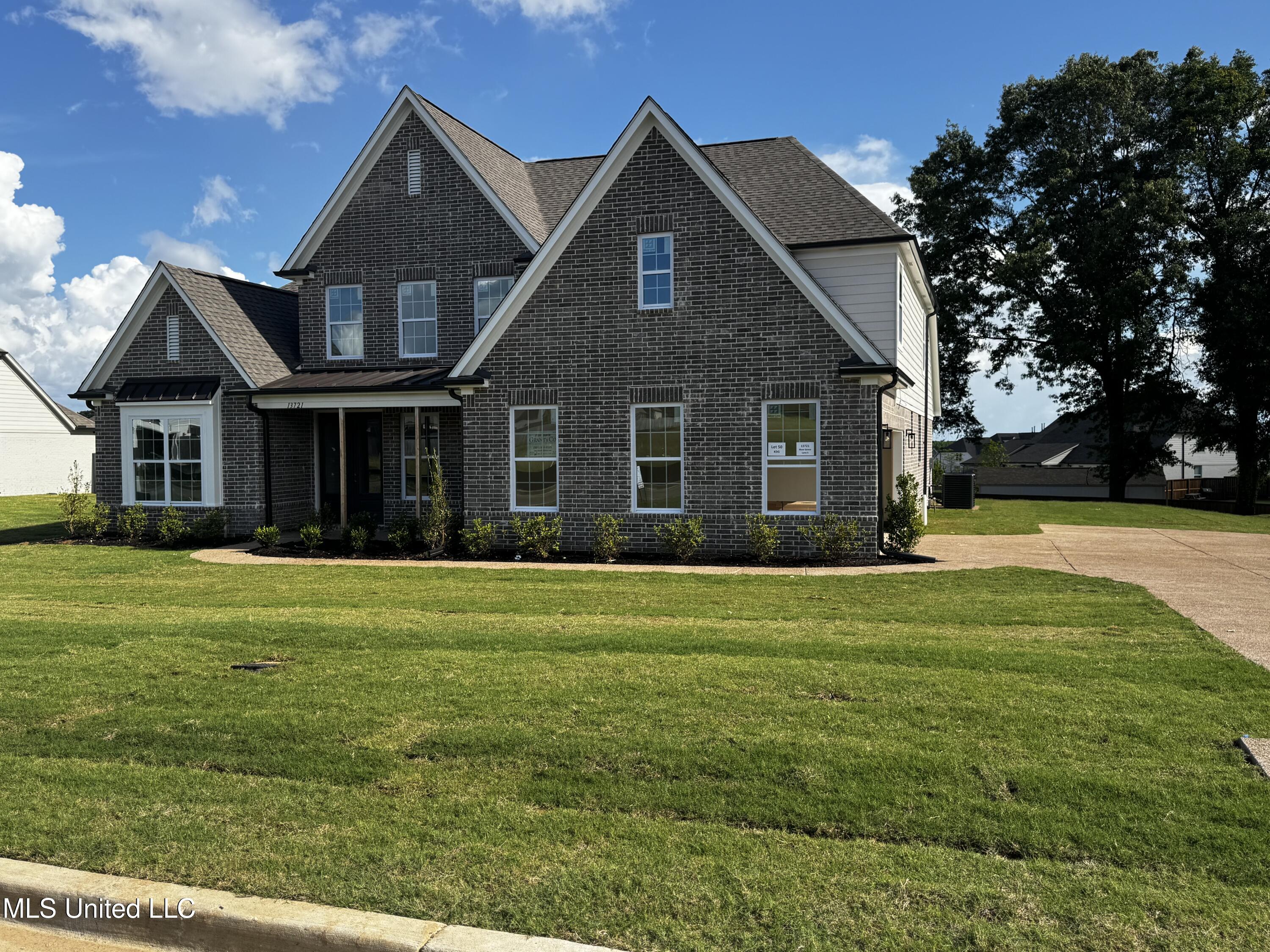 13721 River Grove Lane, Olive Branch, Mississippi image 4