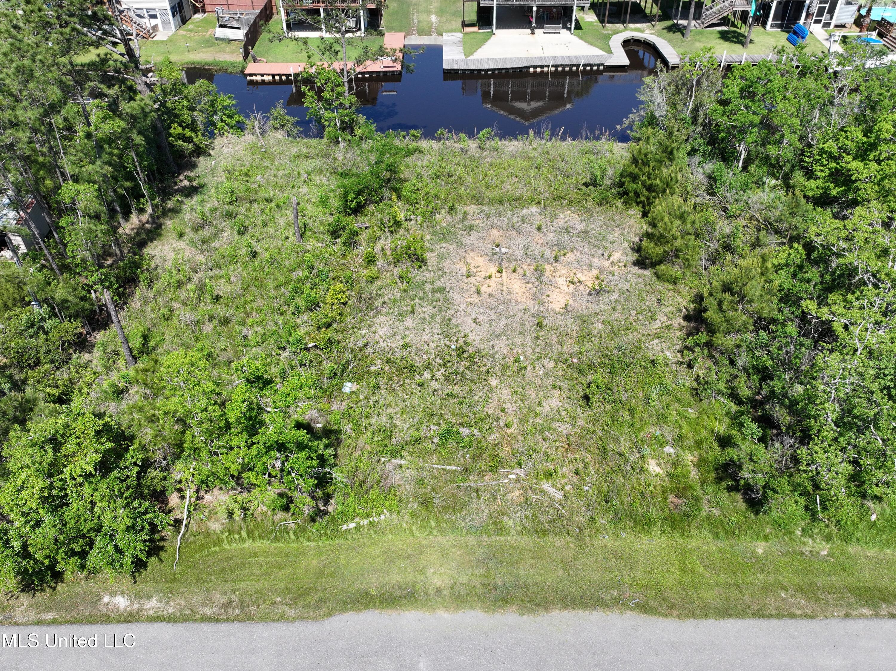 10009 Louisiana Street, Bay Saint Louis, Mississippi image 3