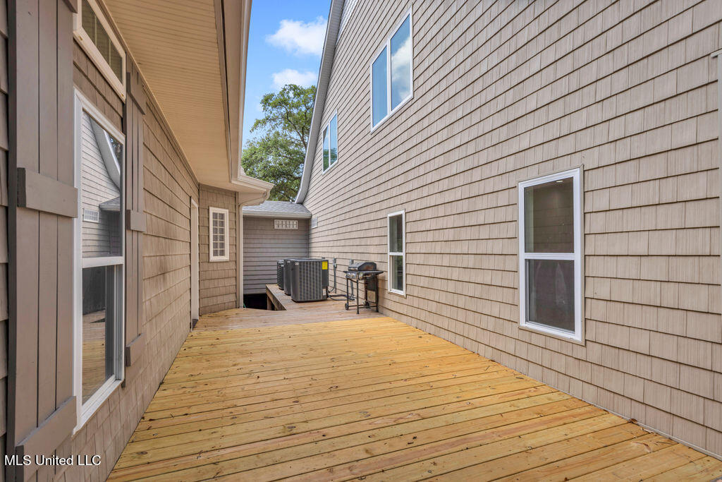 24071 Cuevas Delisle Road, Pass Christian, Mississippi image 45