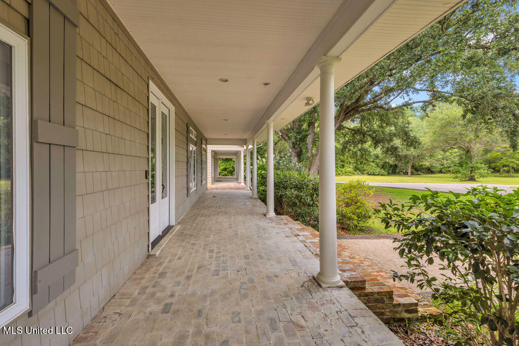 24071 Cuevas Delisle Road, Pass Christian, Mississippi image 43