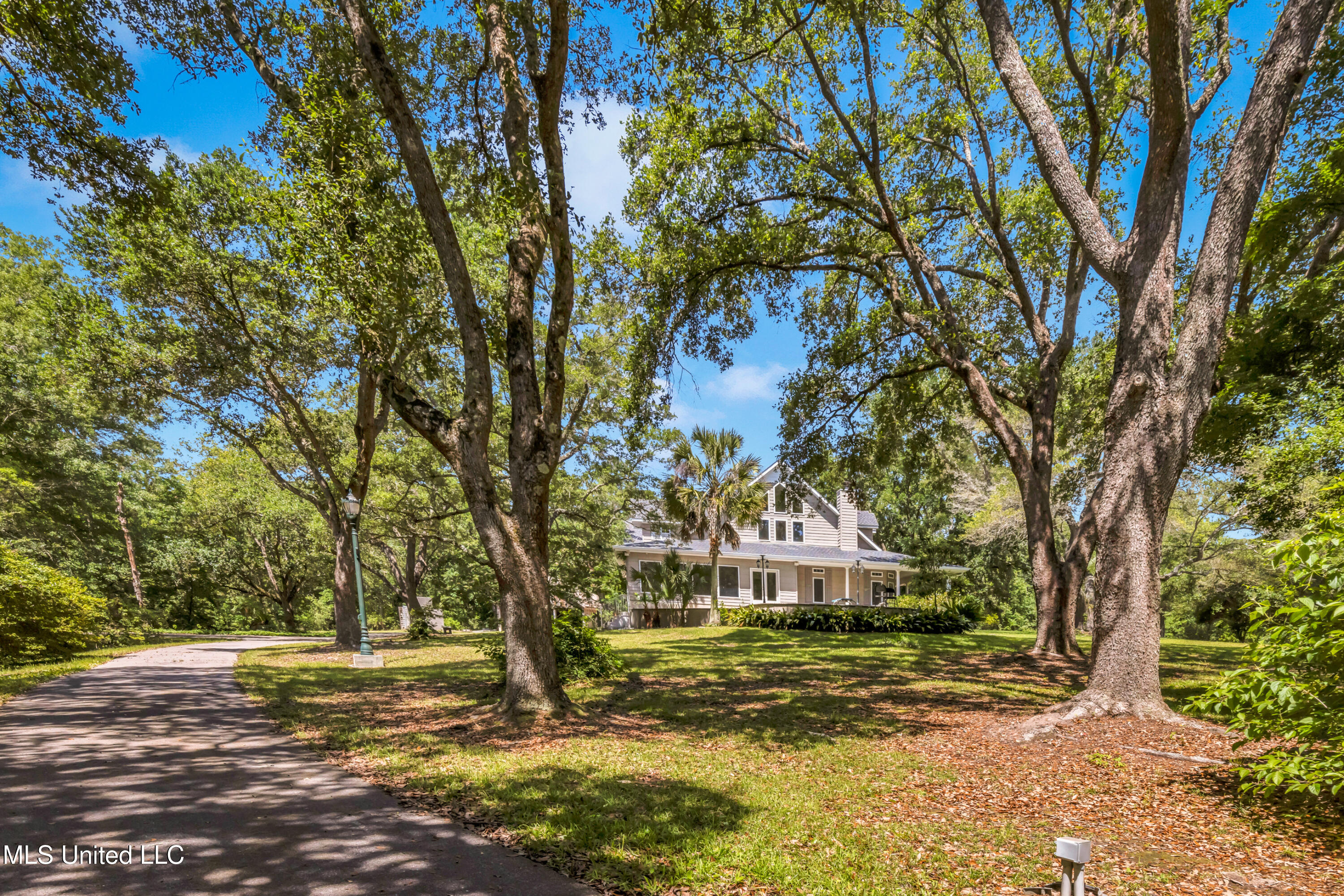 24071 Cuevas Delisle Road, Pass Christian, Mississippi image 8
