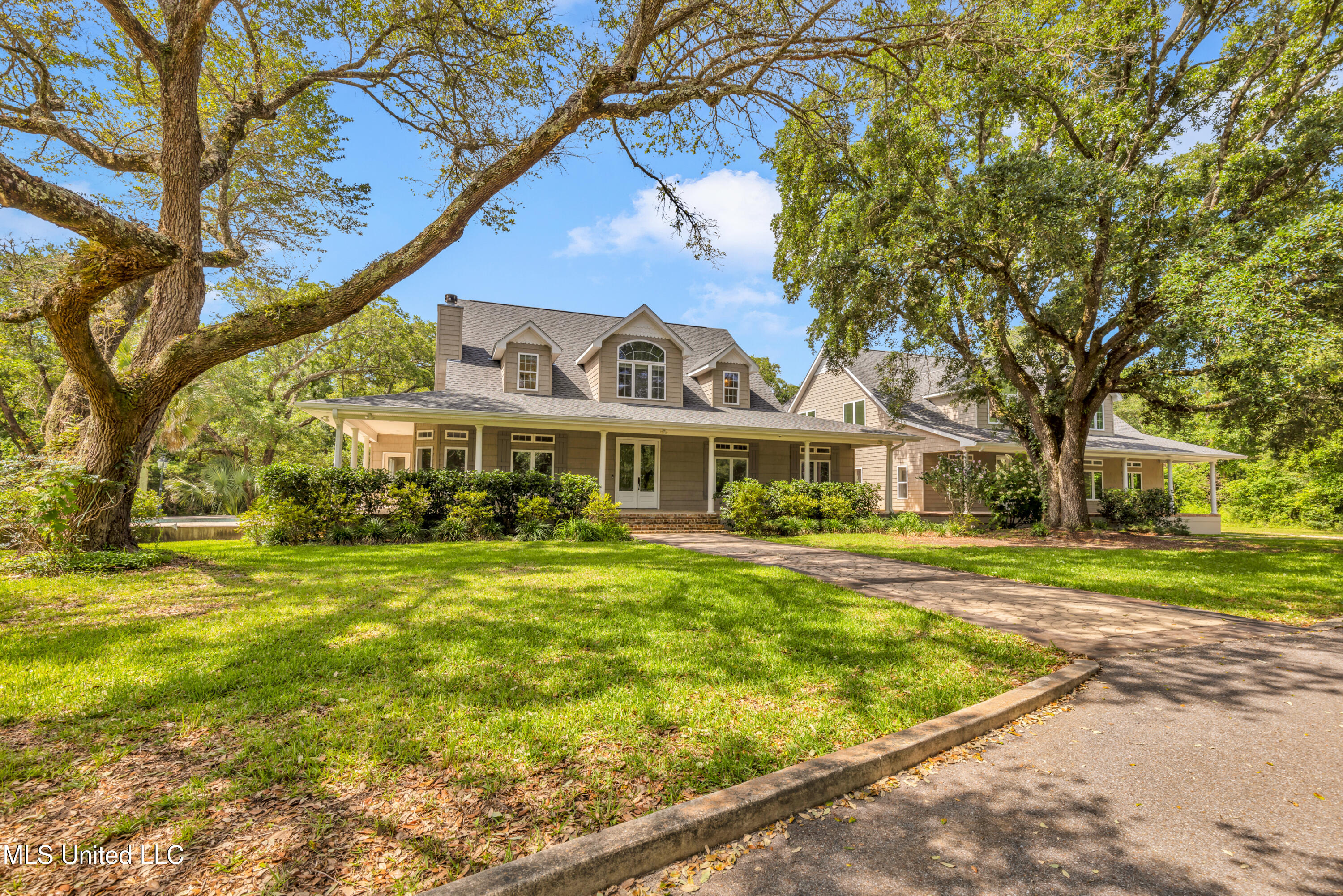 24071 Cuevas Delisle Road, Pass Christian, Mississippi image 2