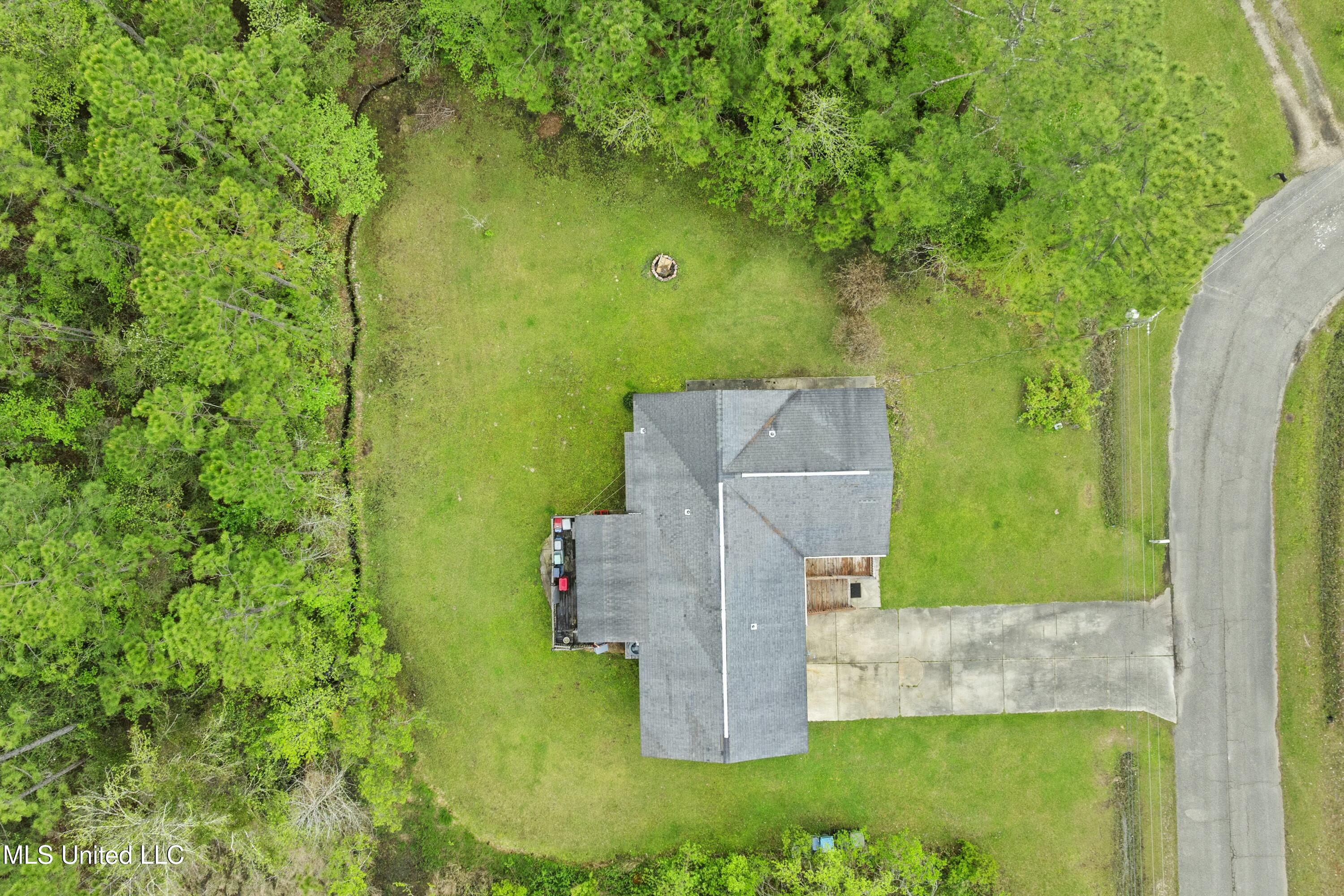 15075 Ponotoc Drive, Kiln, Mississippi image 22