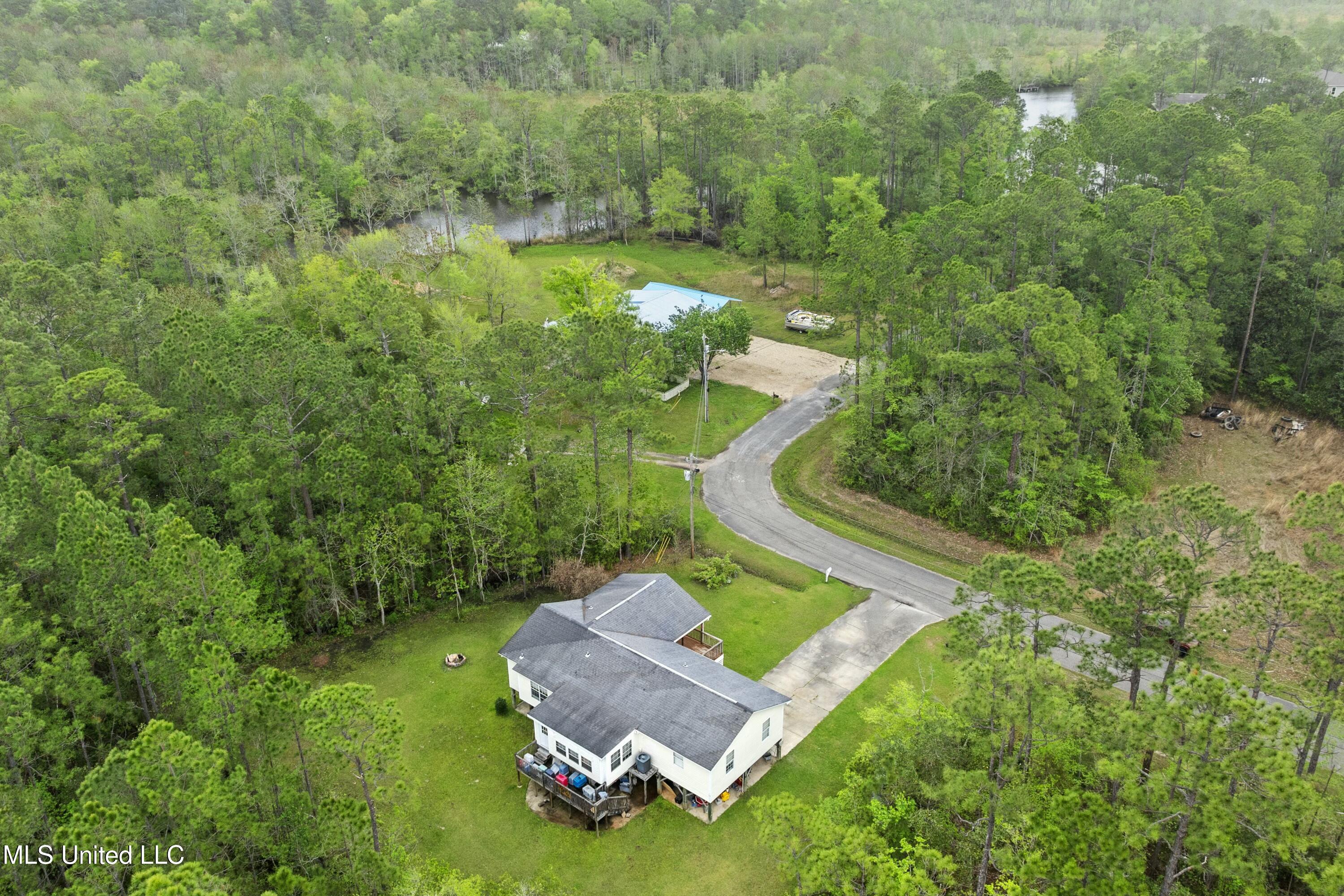 15075 Ponotoc Drive, Kiln, Mississippi image 24