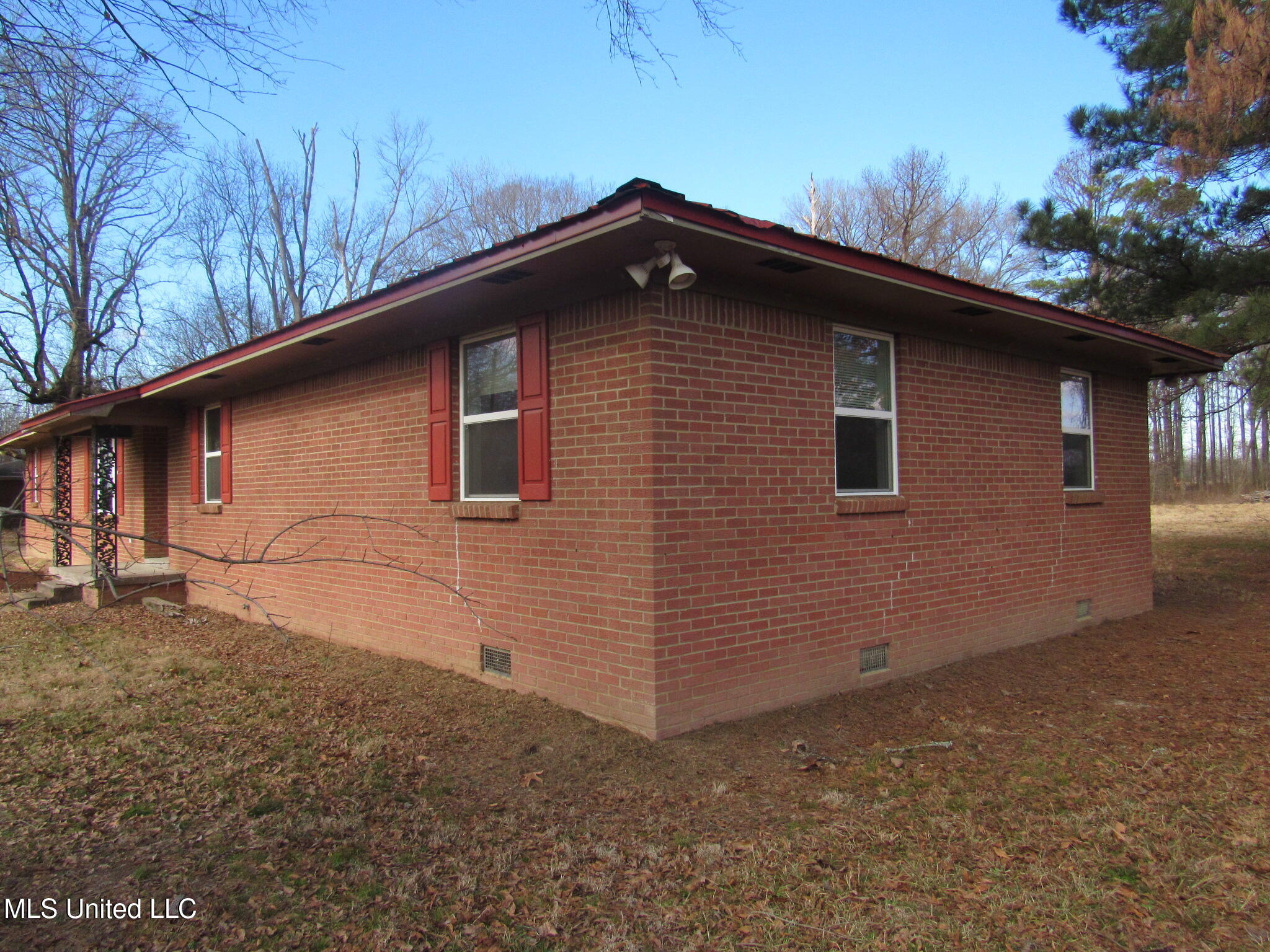 3443 Curtis Road, Batesville, Mississippi image 3