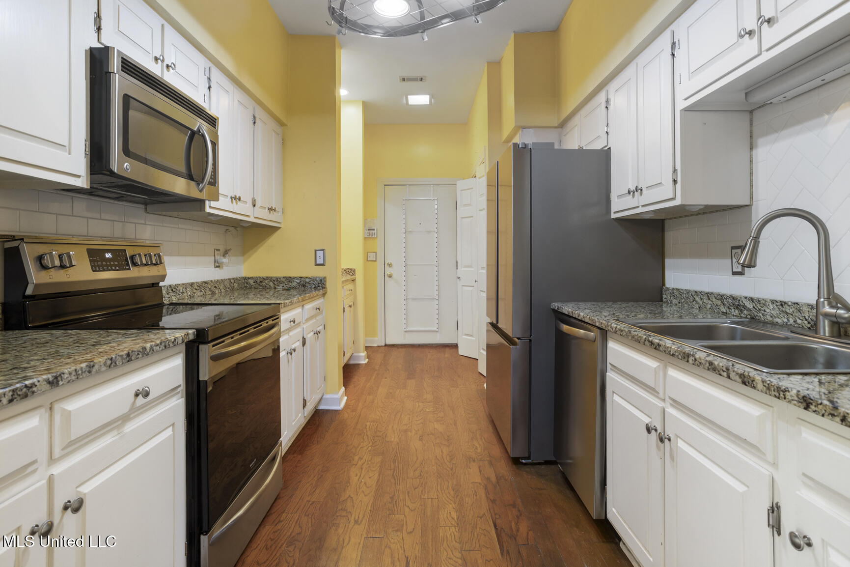246 Eastbrooke Street, Jackson, Mississippi image 24
