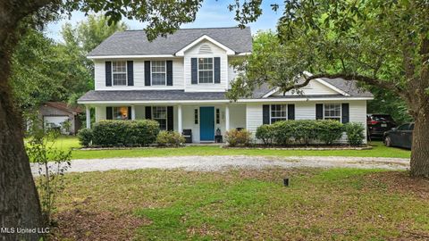 Homes For Sale - 701 Washington Street<br/> Hancock County, Bay Saint Louis, MS 39520