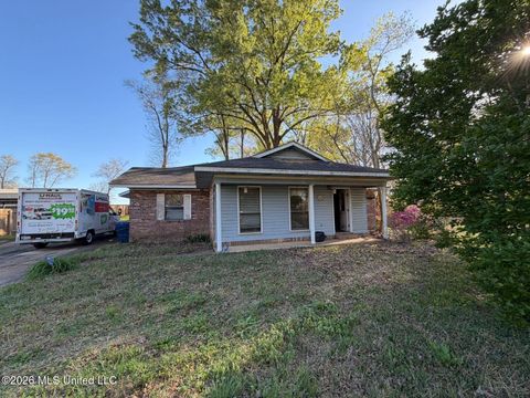 Homes For Sale - 125 Tara Lane<br/> Lucedale, MS 39452